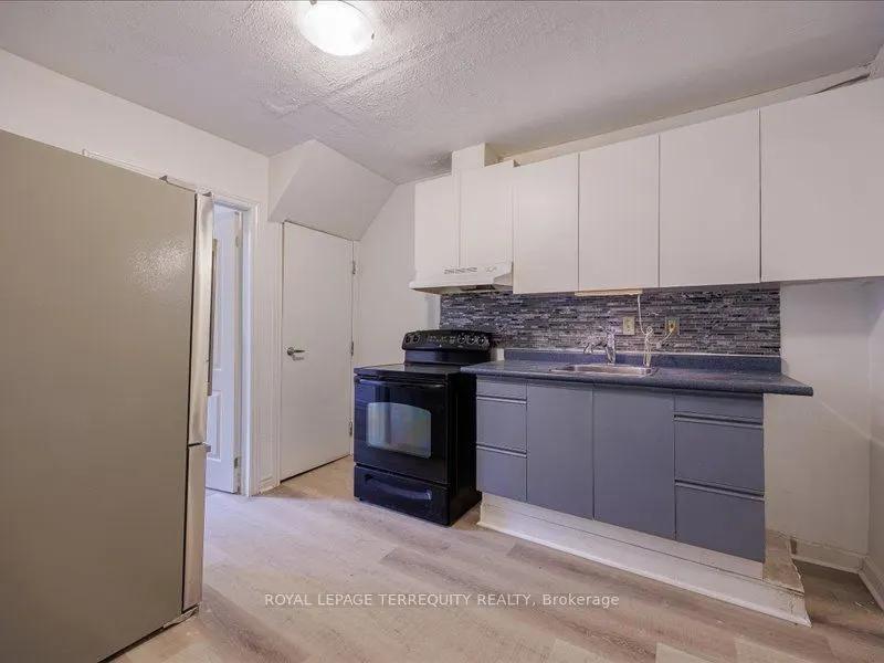 166 Main Street N, #1