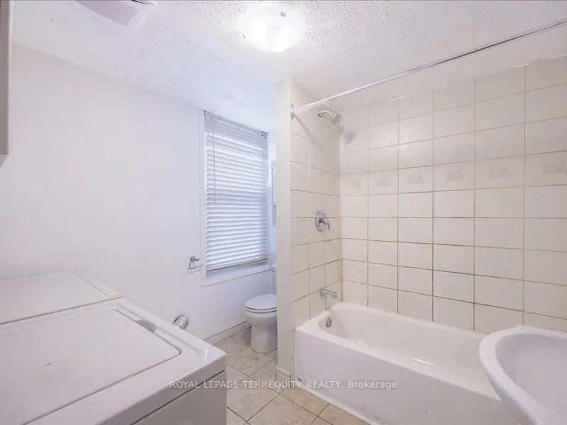 166 Main Street N, #1