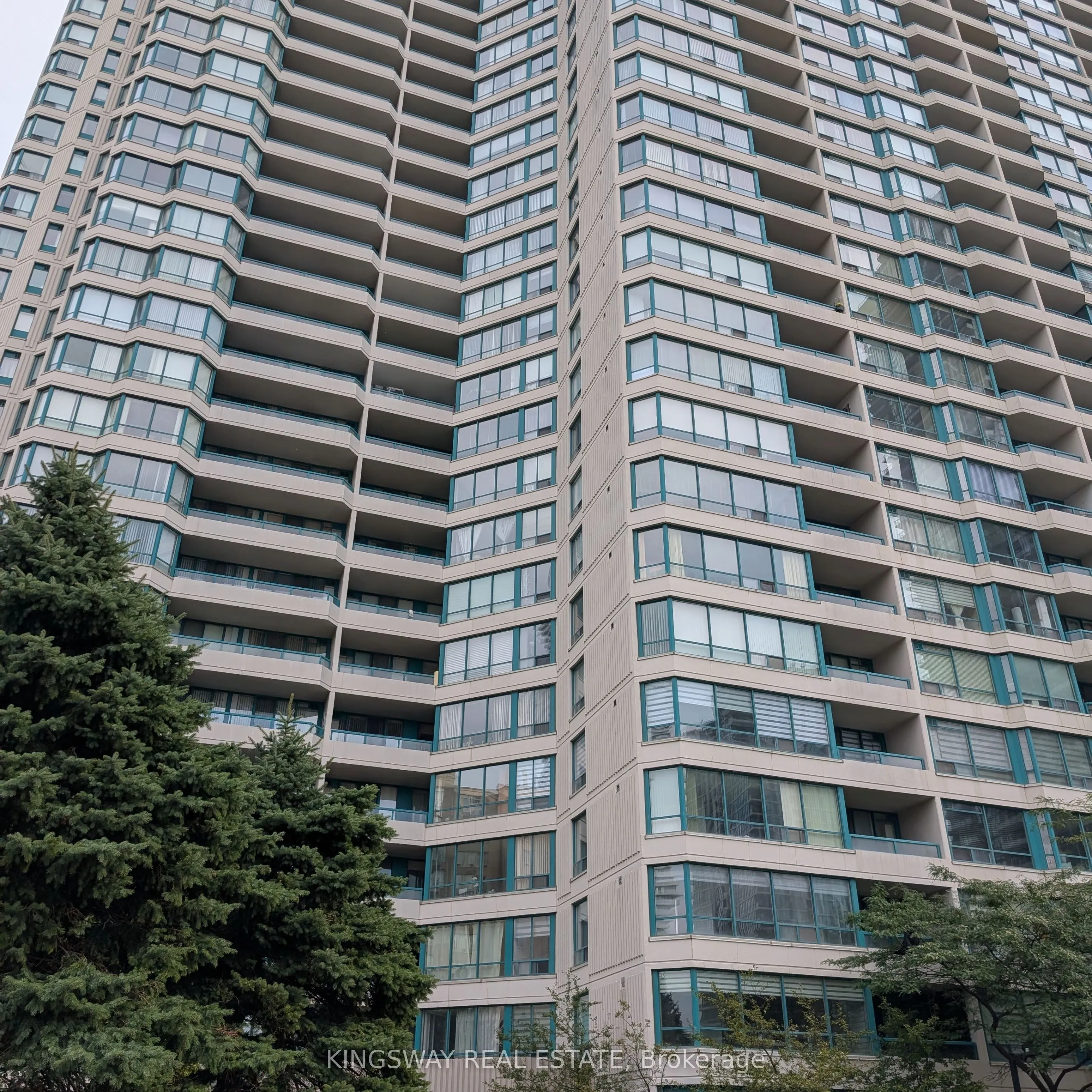 550 Webb Drive, #1406