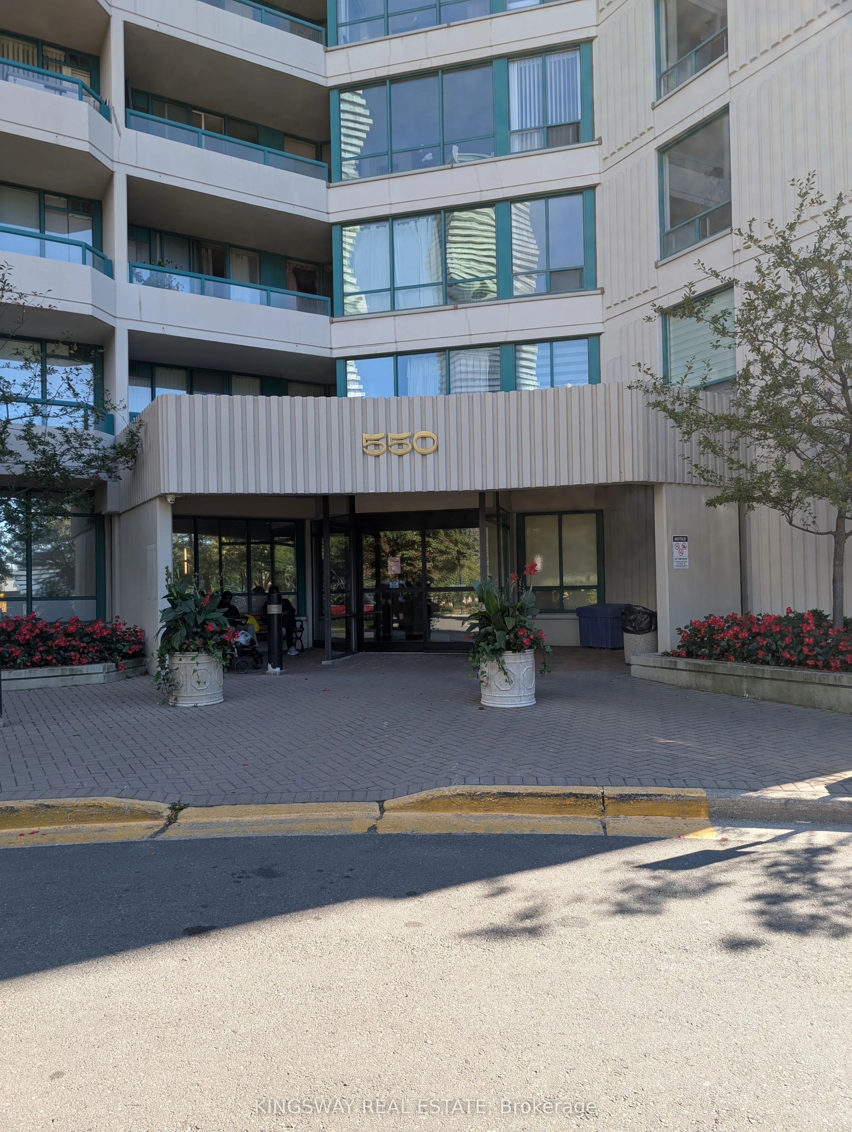 550 Webb Drive, #1406