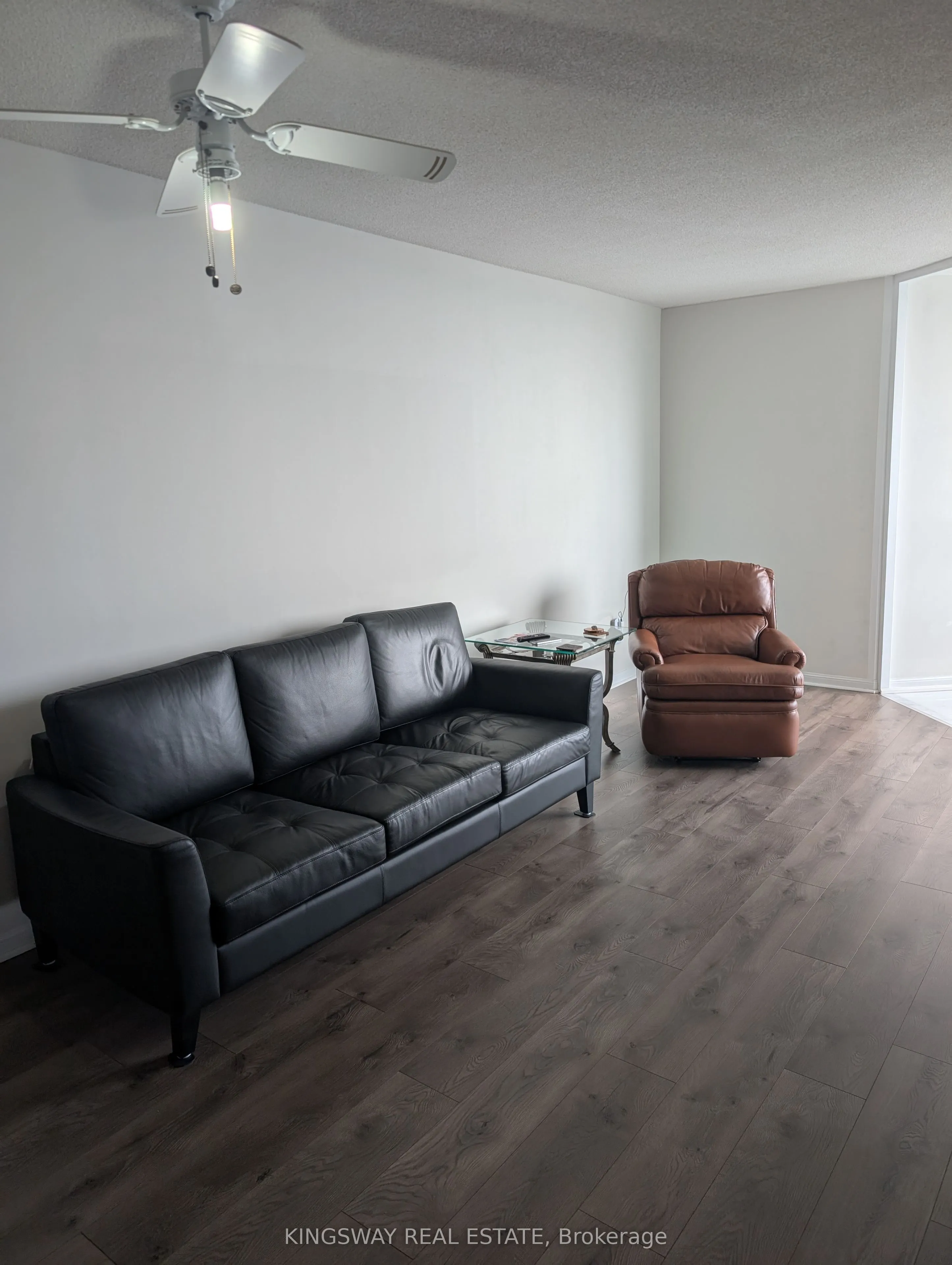 550 Webb Drive, #1406