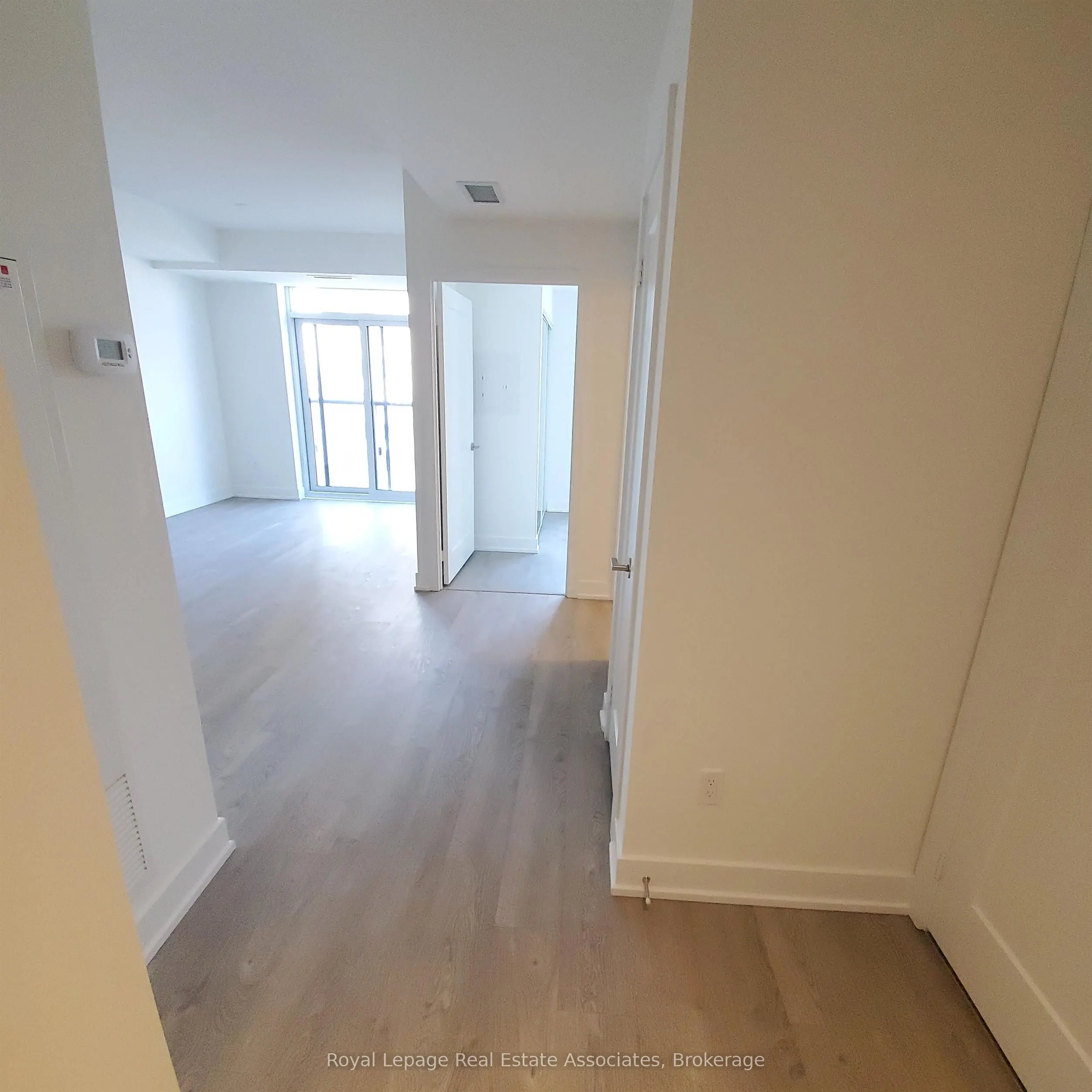 9 Mabelle Avenue, #1917