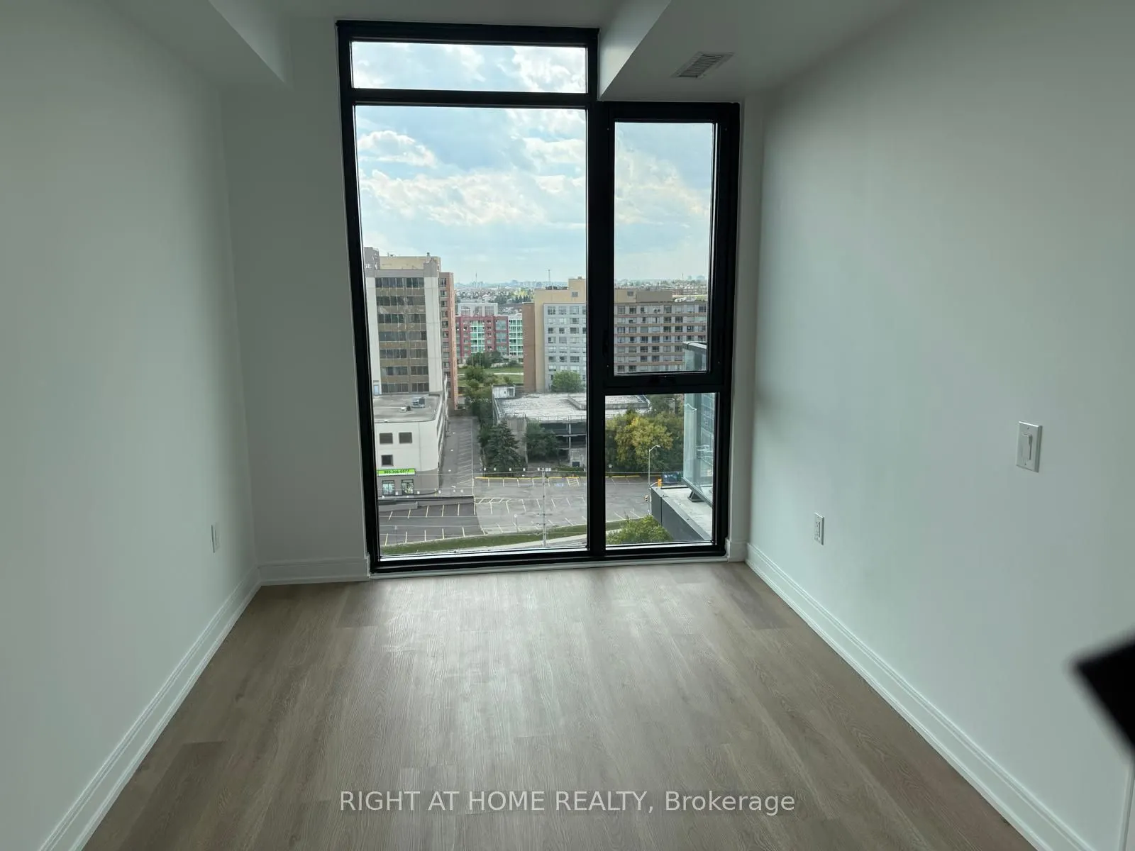 3009 Novar Road, #1112