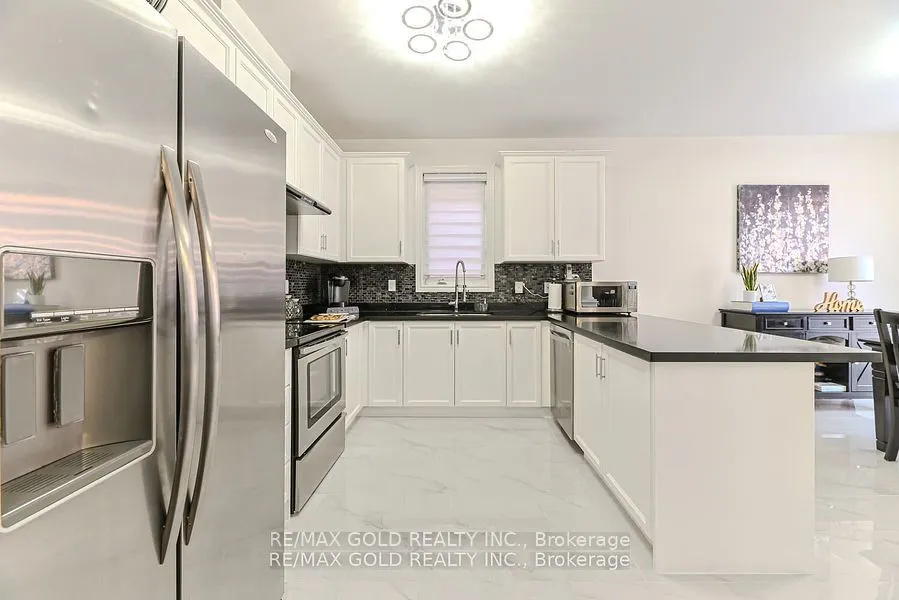 9 Natronia Trail