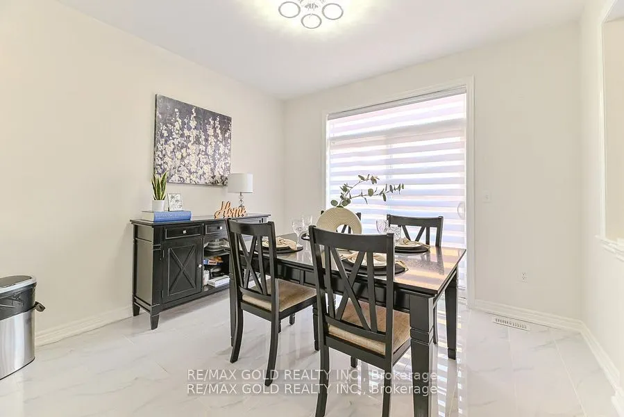 9 Natronia Trail