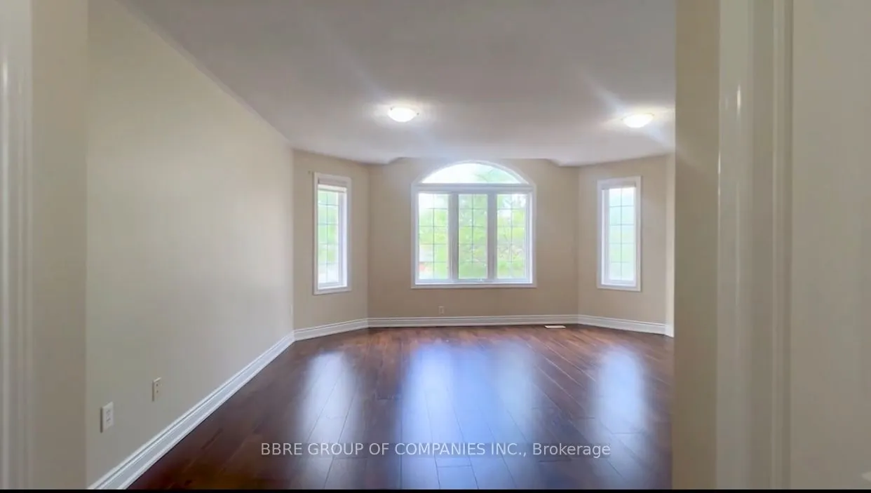 25 Golden Eagle Road