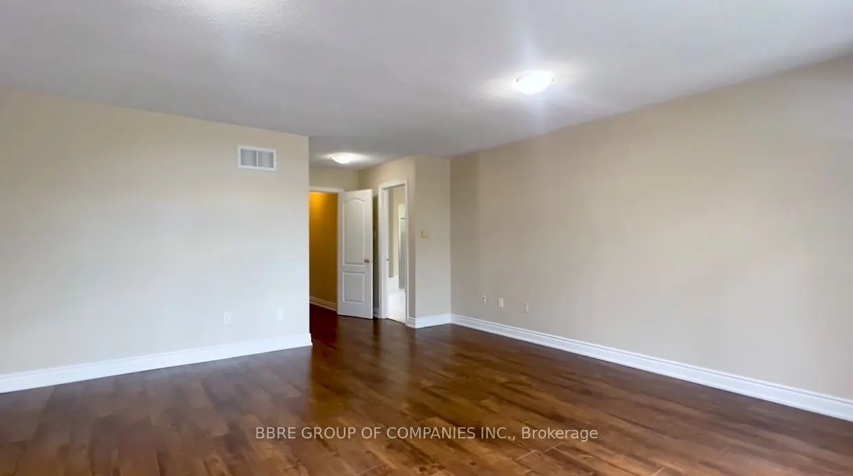25 Golden Eagle Road