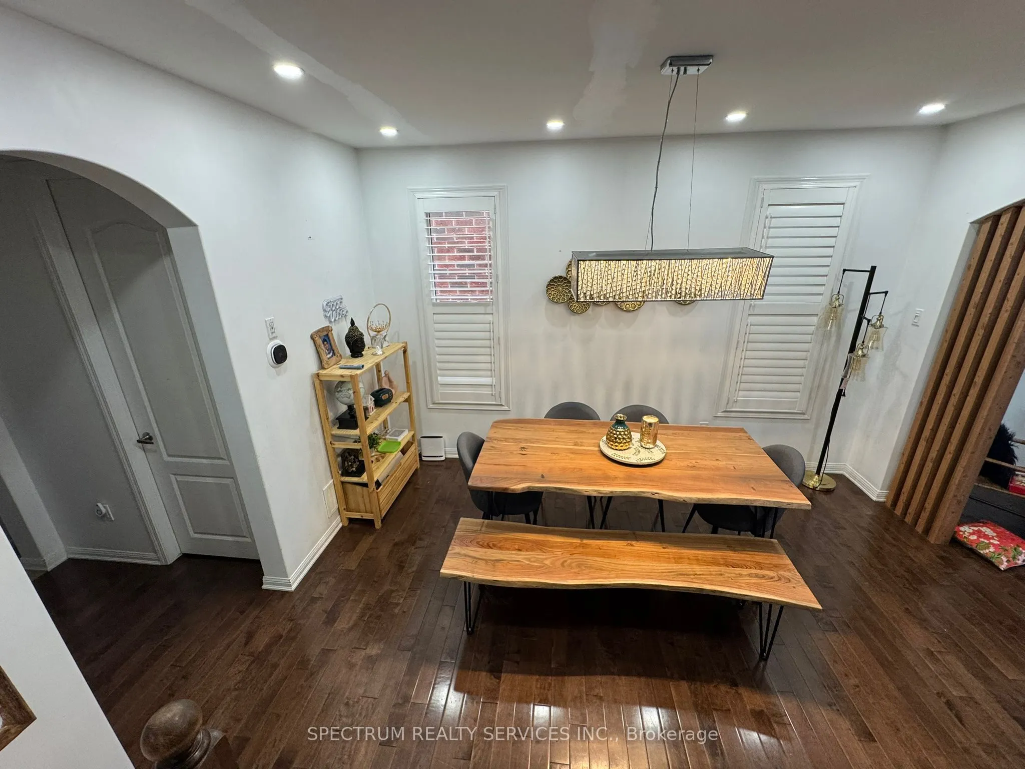 1135 Solomon Court
