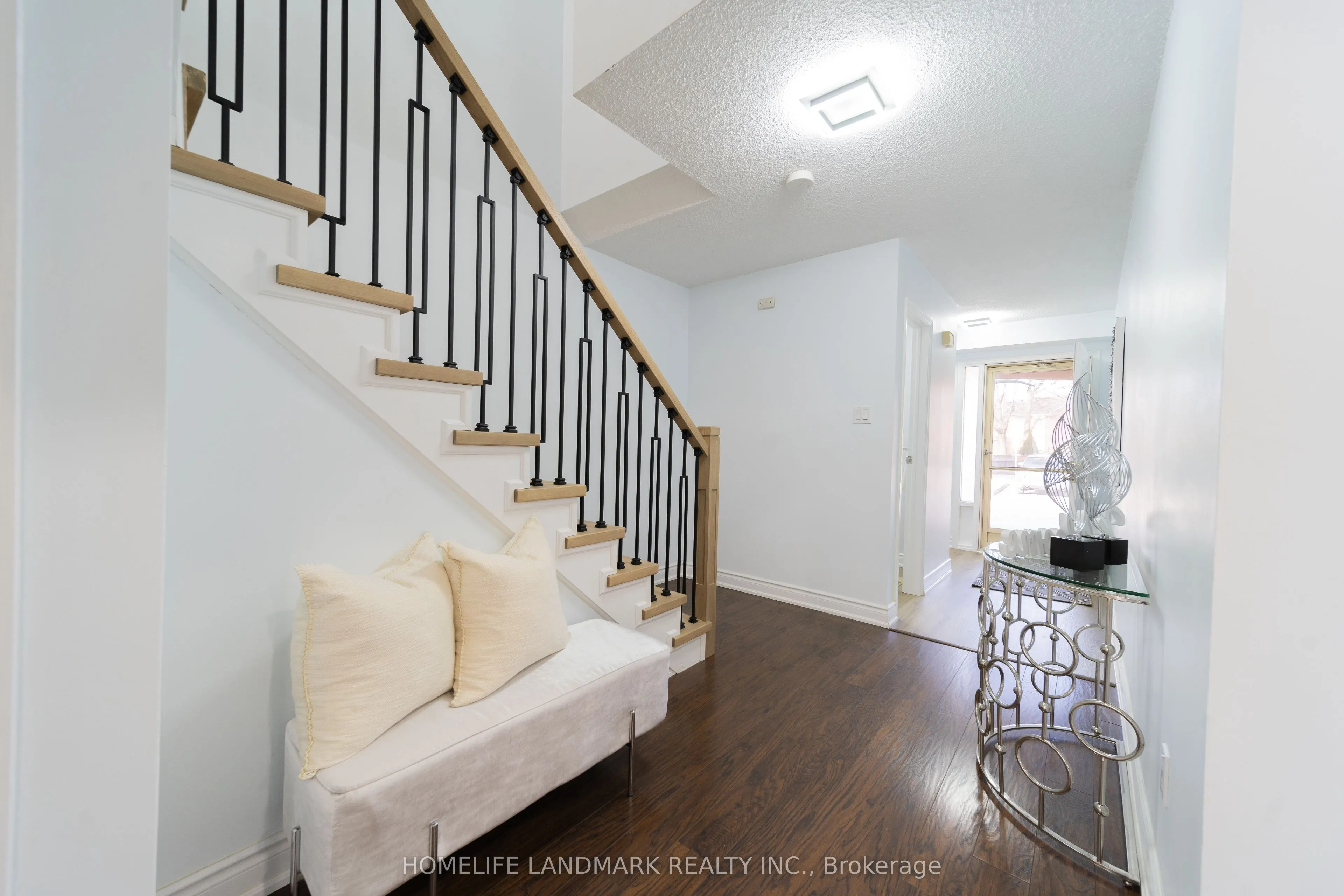 1230 Kirstie Court, #39