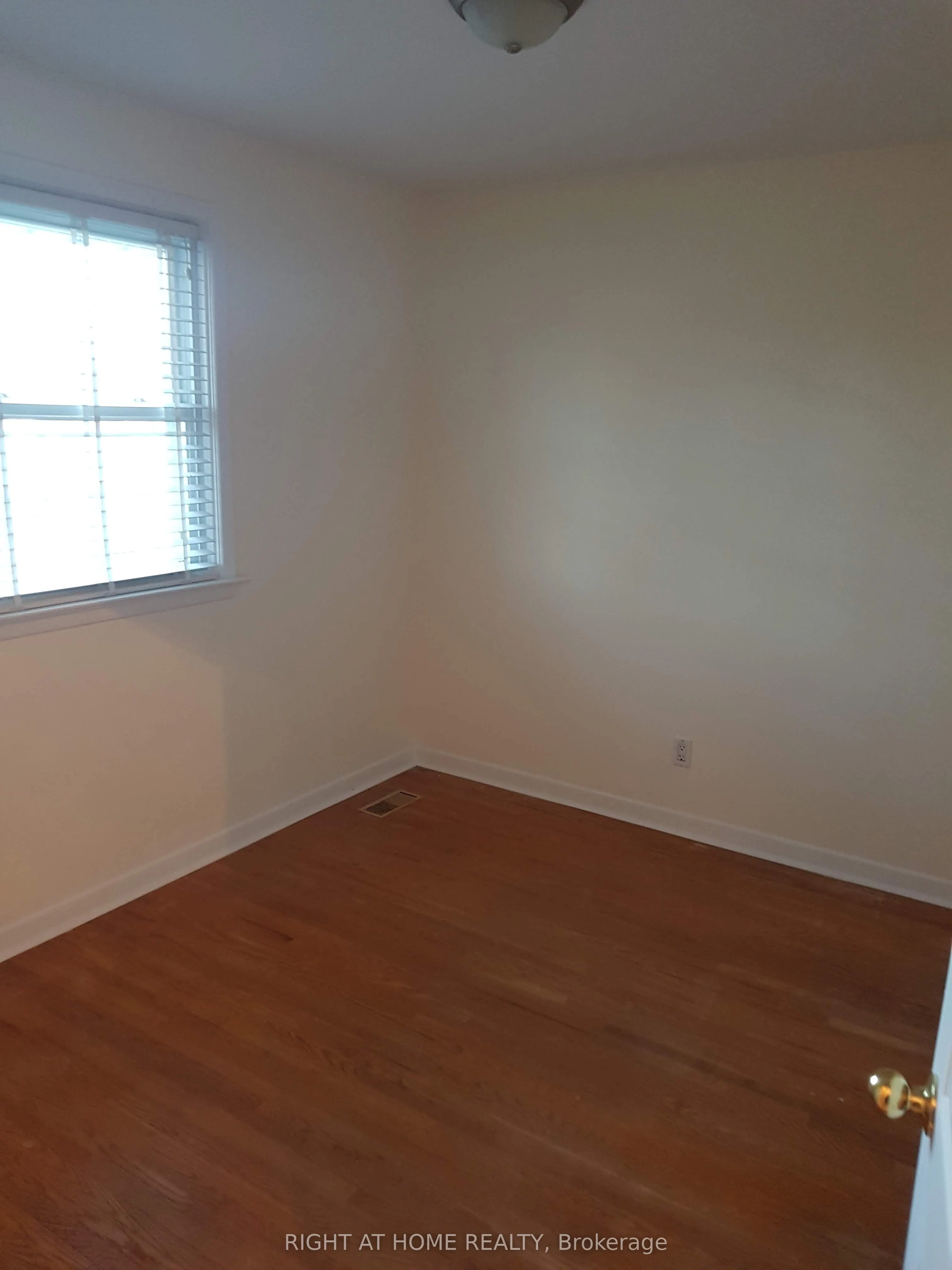 44 Alderbury Crescent, #Upstairs Only