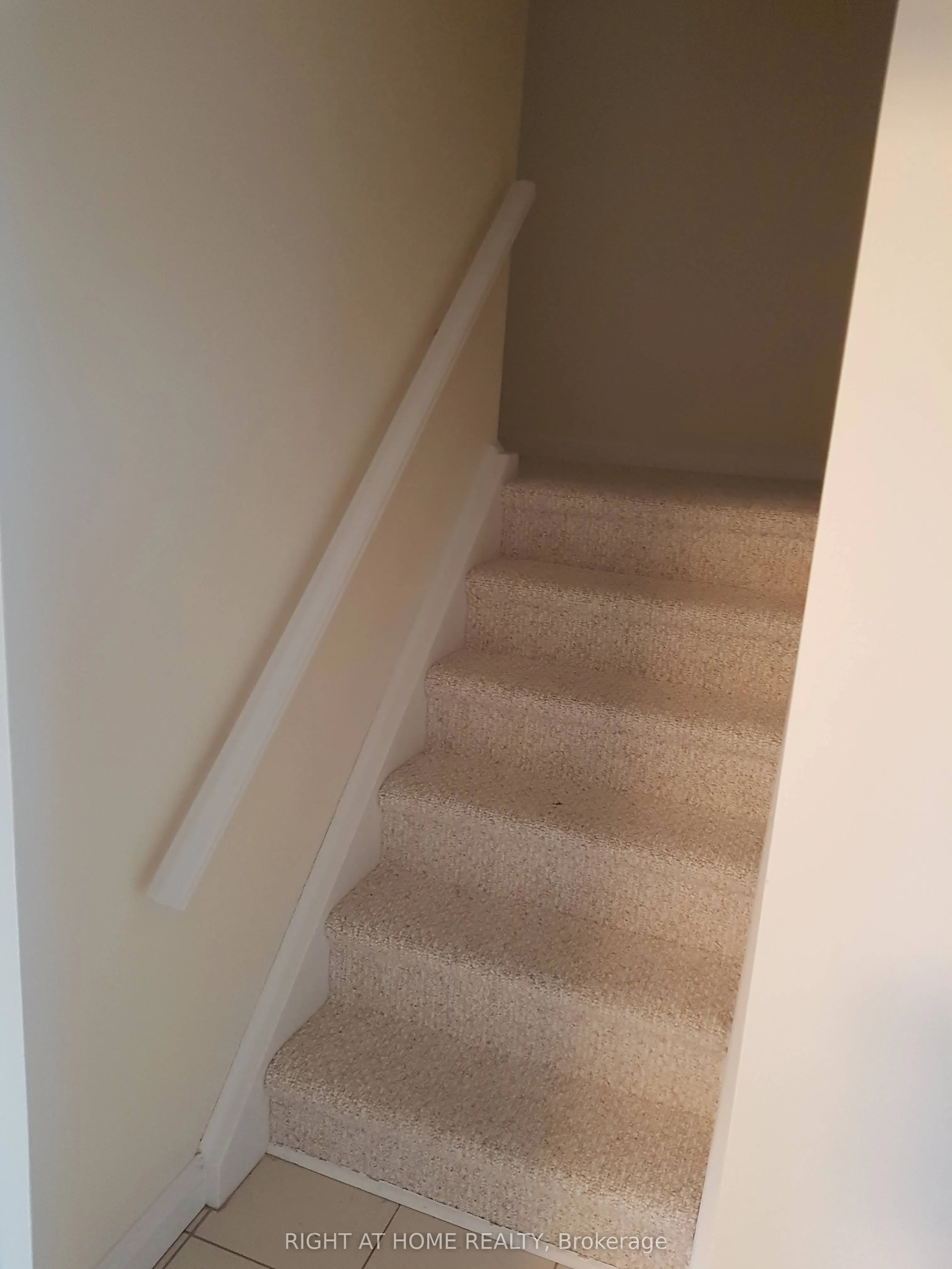 44 Alderbury Crescent, #Upstairs Only