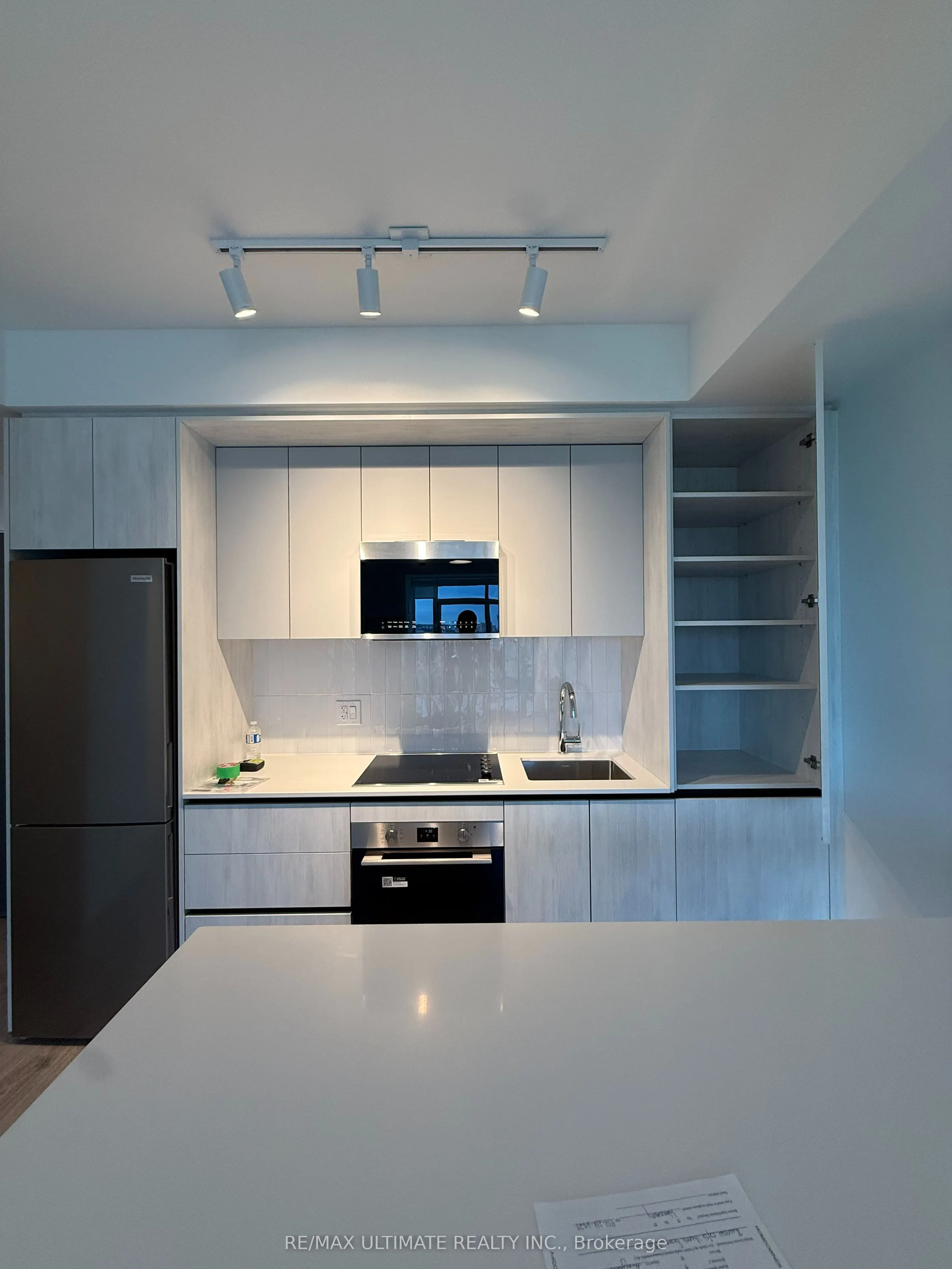2485 Eglinton Avenue W, #820