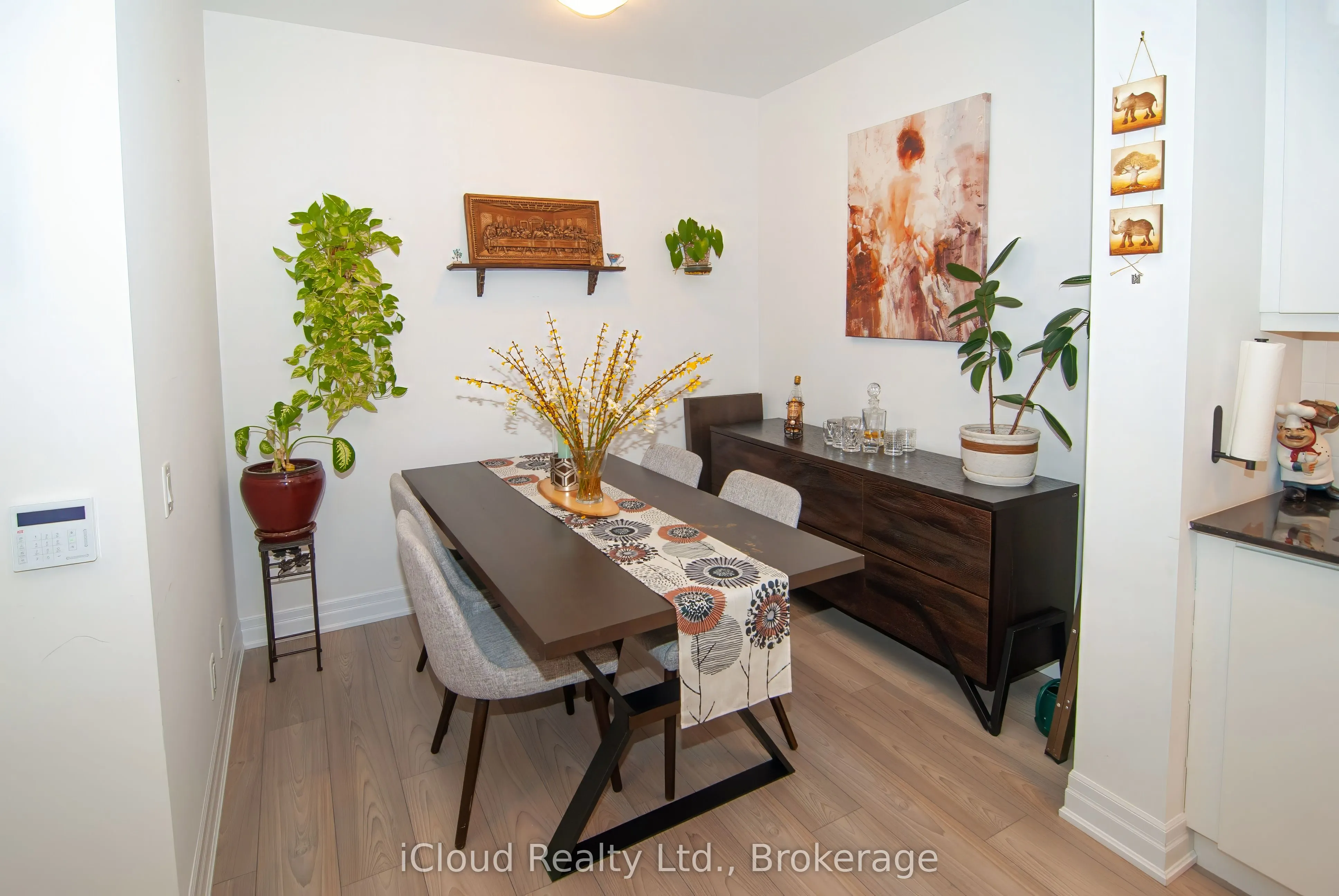 36 Elm Drive, #503