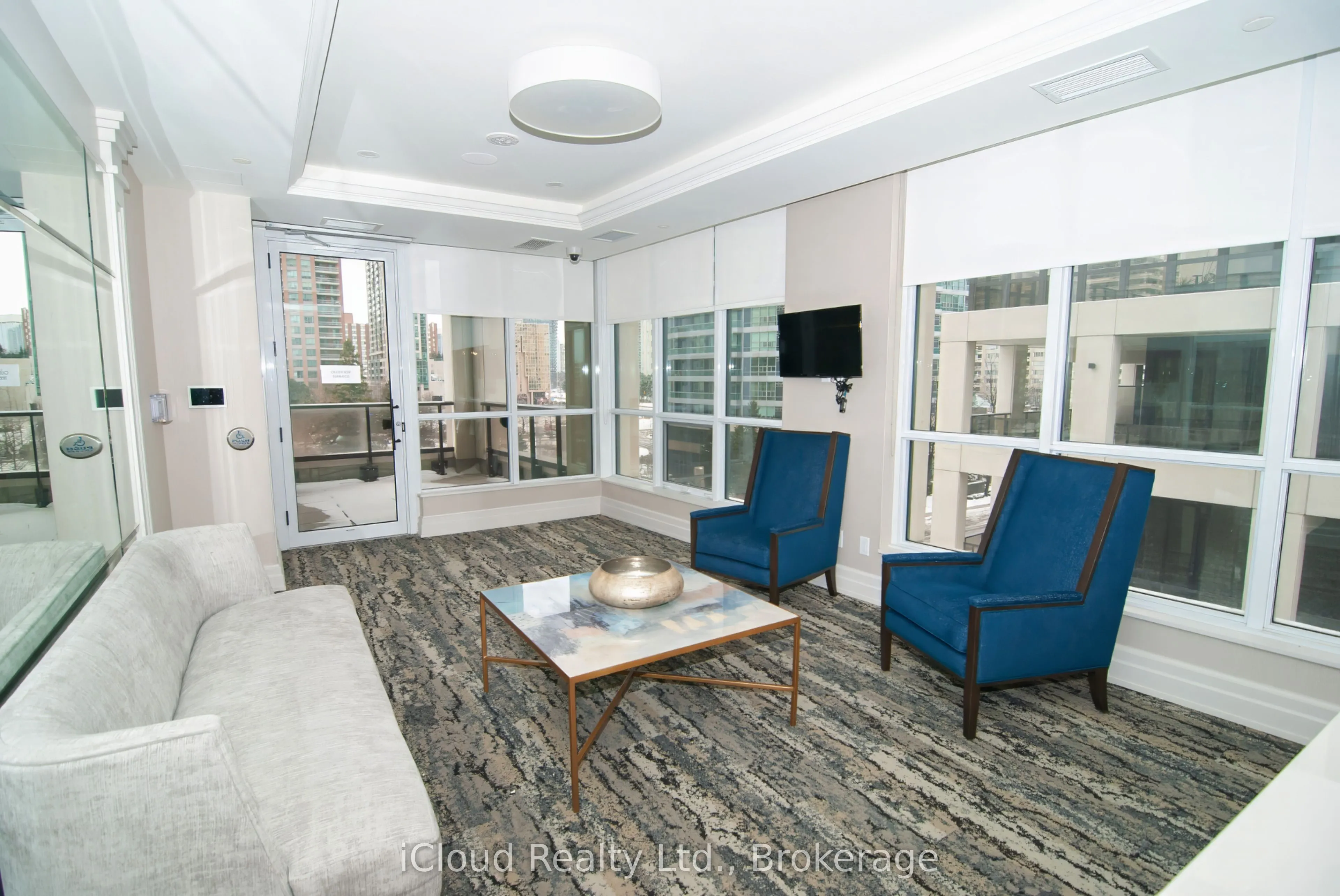36 Elm Drive, #503