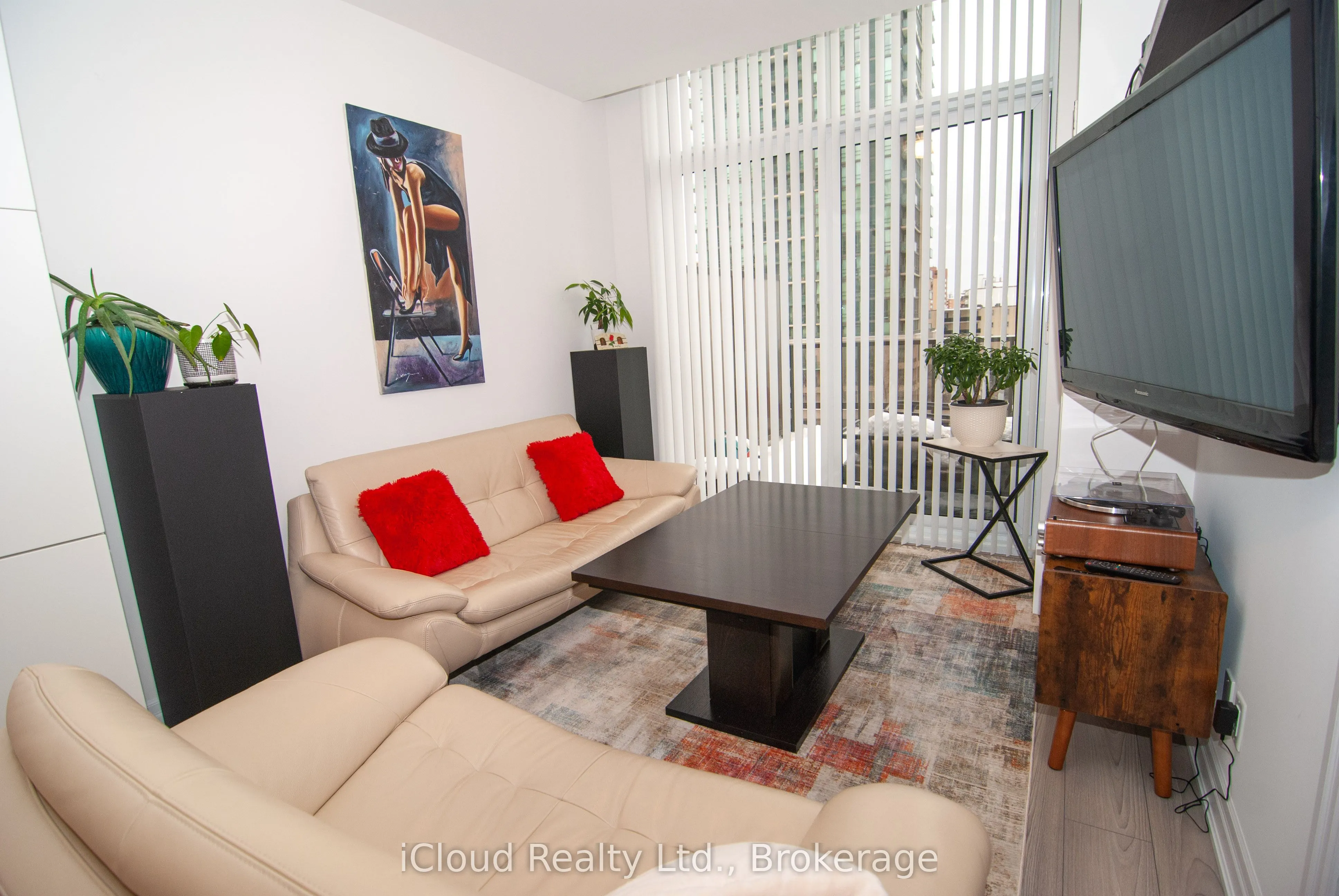 36 Elm Drive, #503