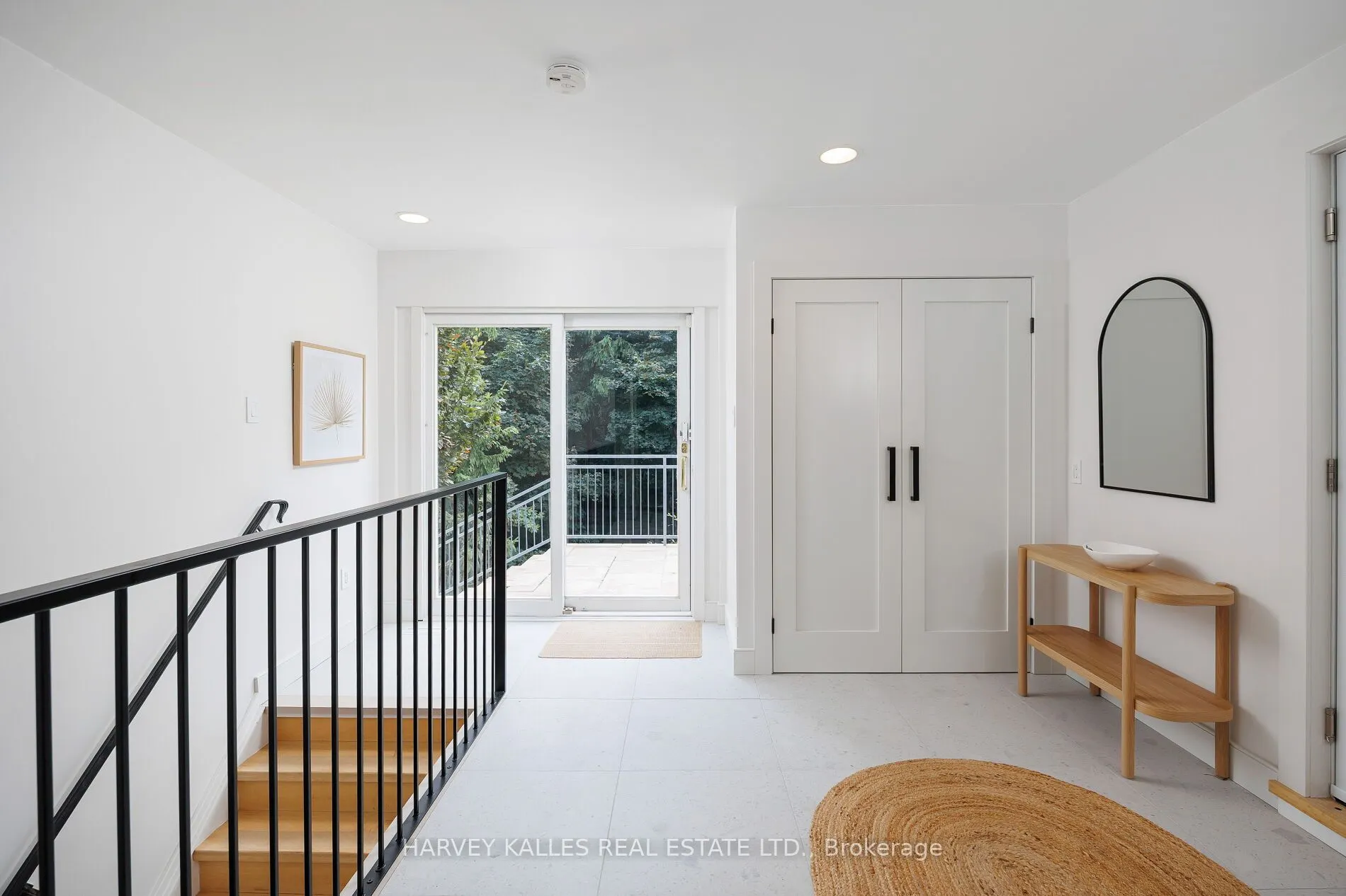 30 Neilor Crescent