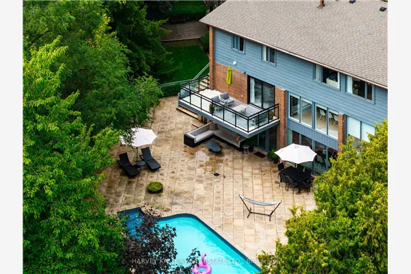30 Neilor Crescent