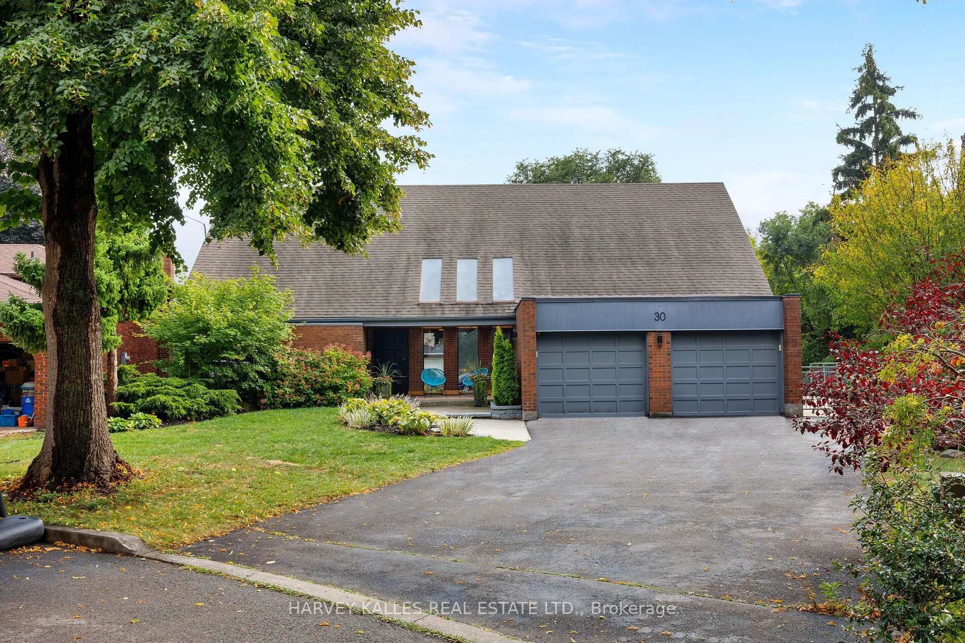 30 Neilor Crescent