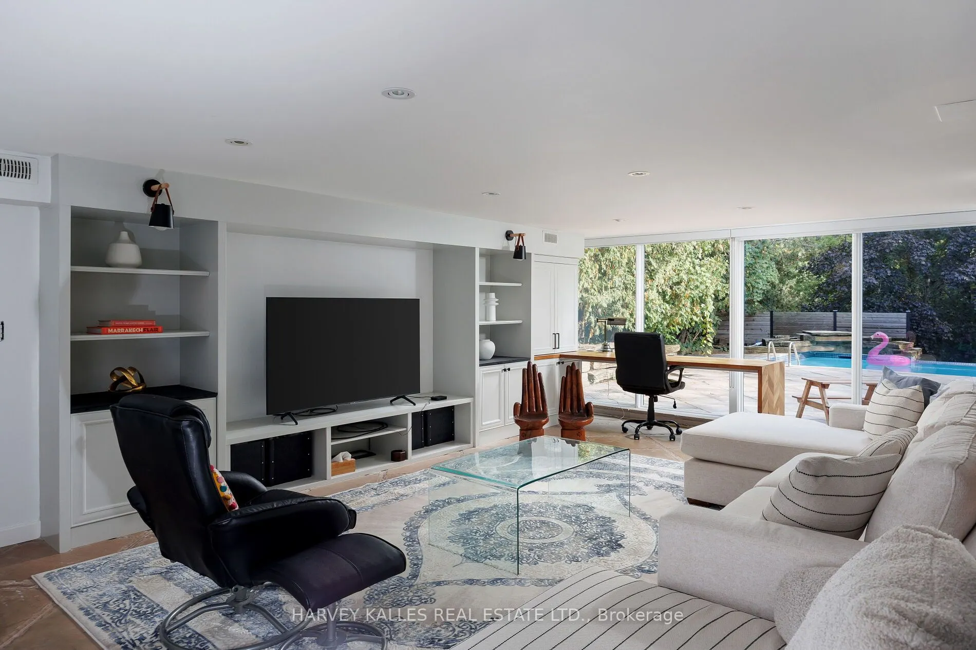30 Neilor Crescent