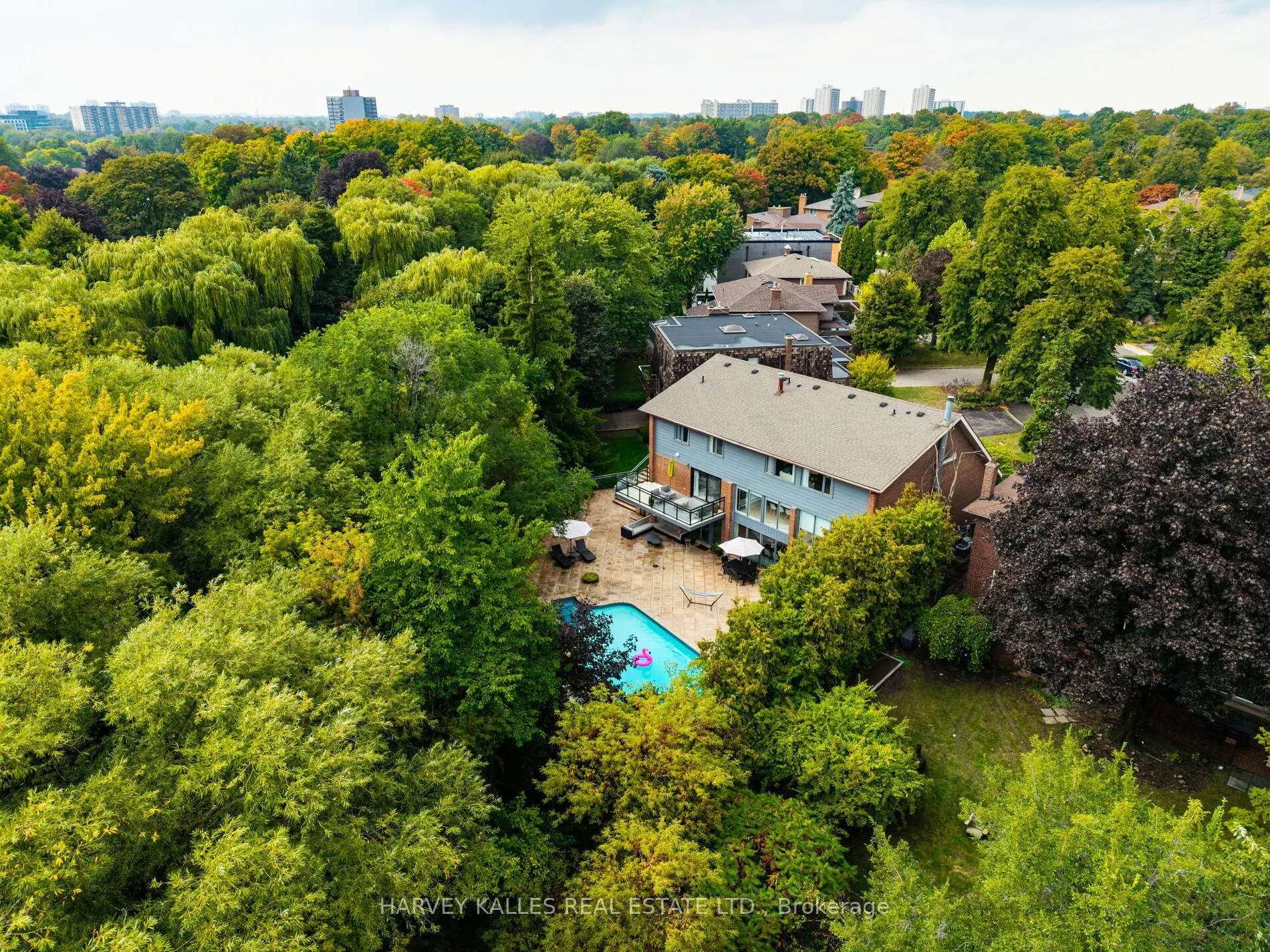 30 Neilor Crescent