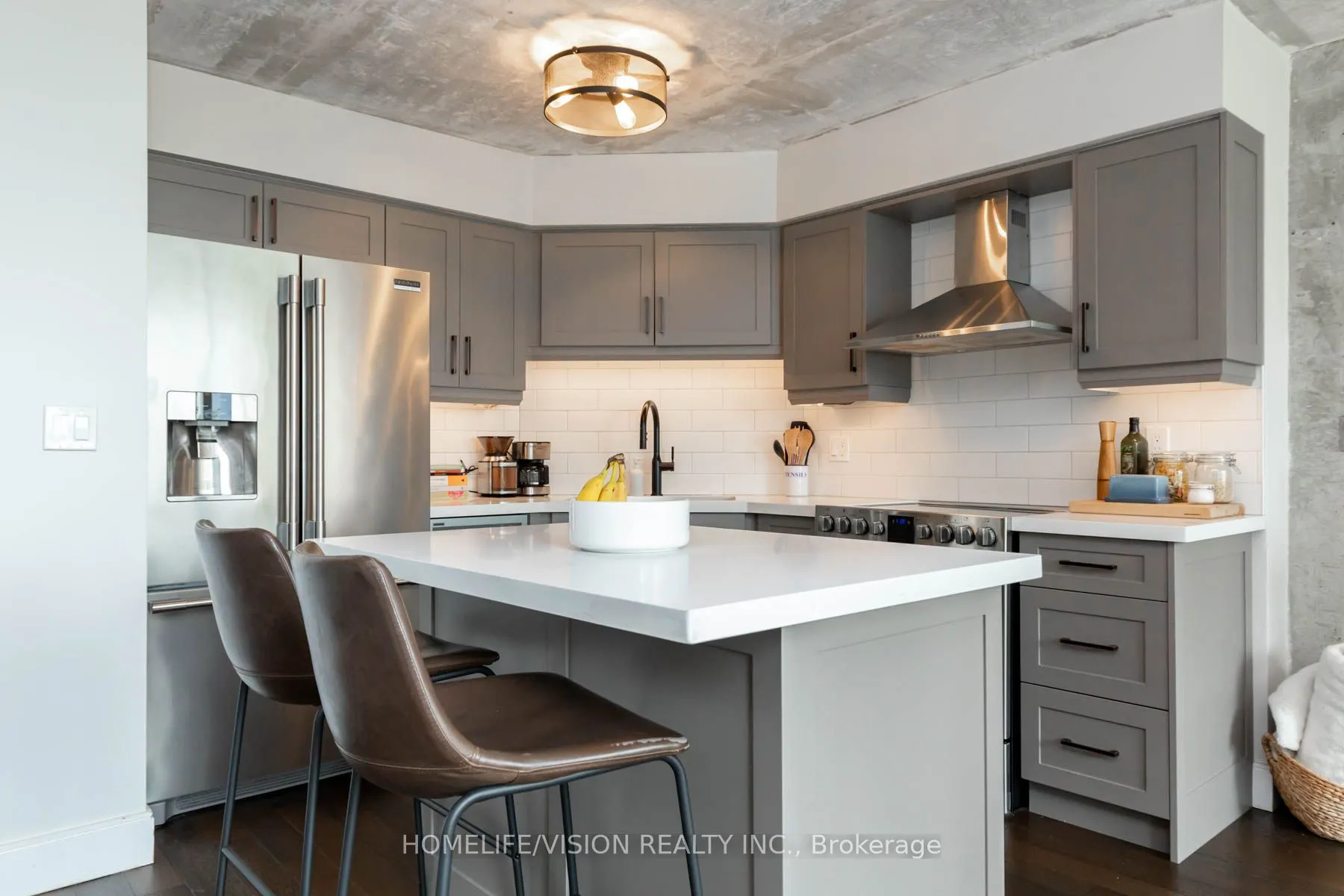 250 Manitoba Street, #704