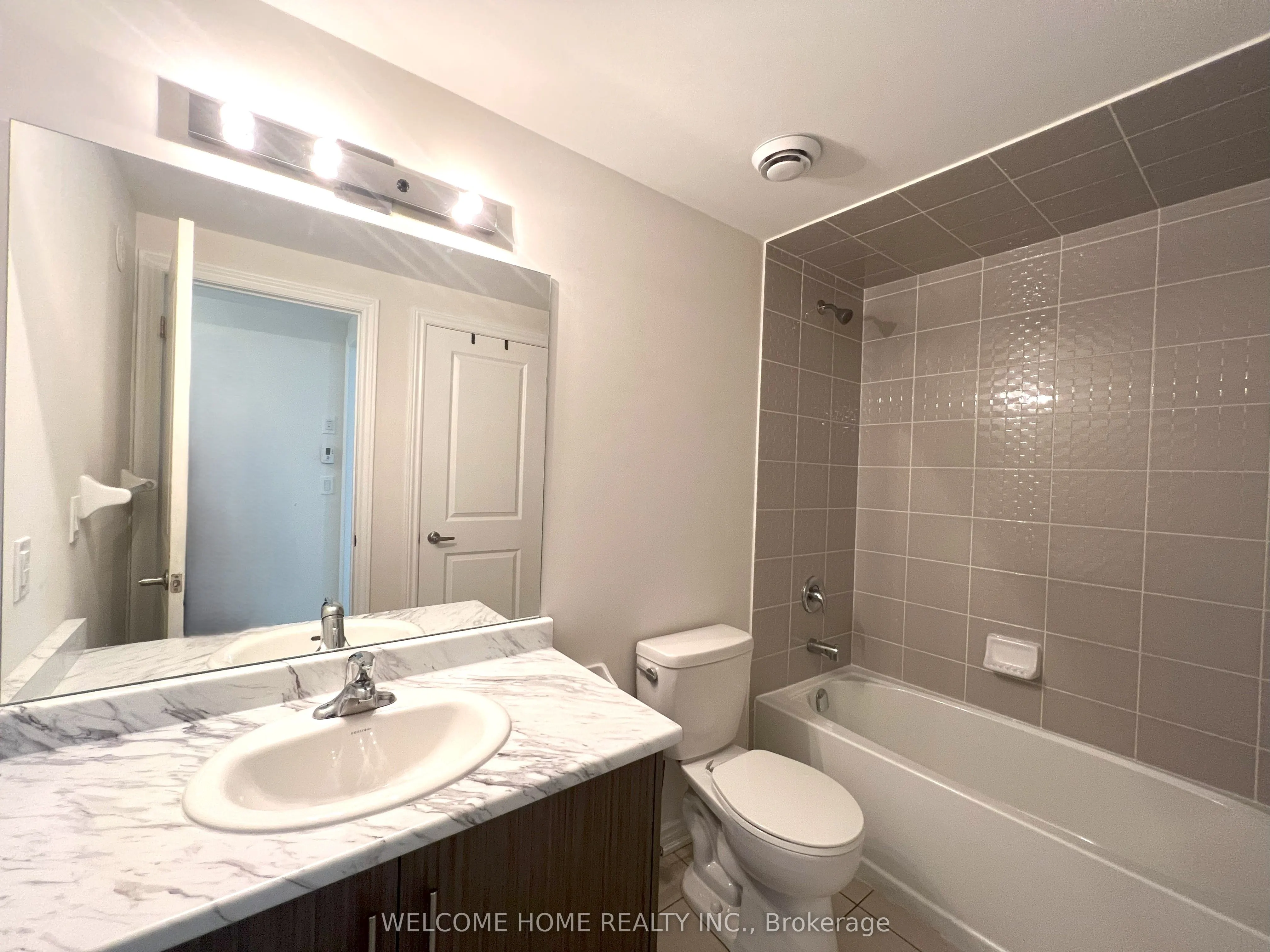 40 Halliford Place, #501