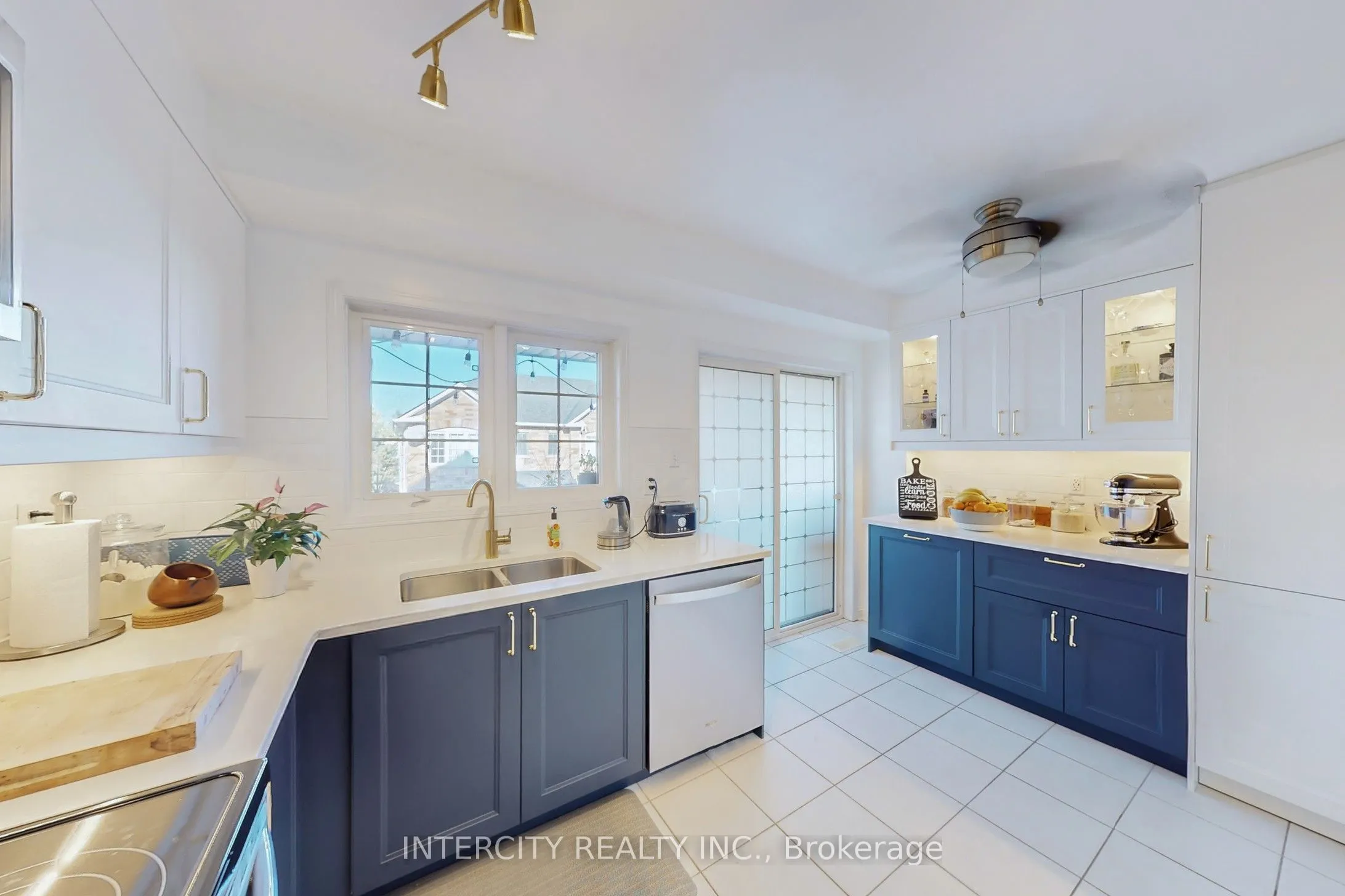 29 Birdstone Crescent, #73