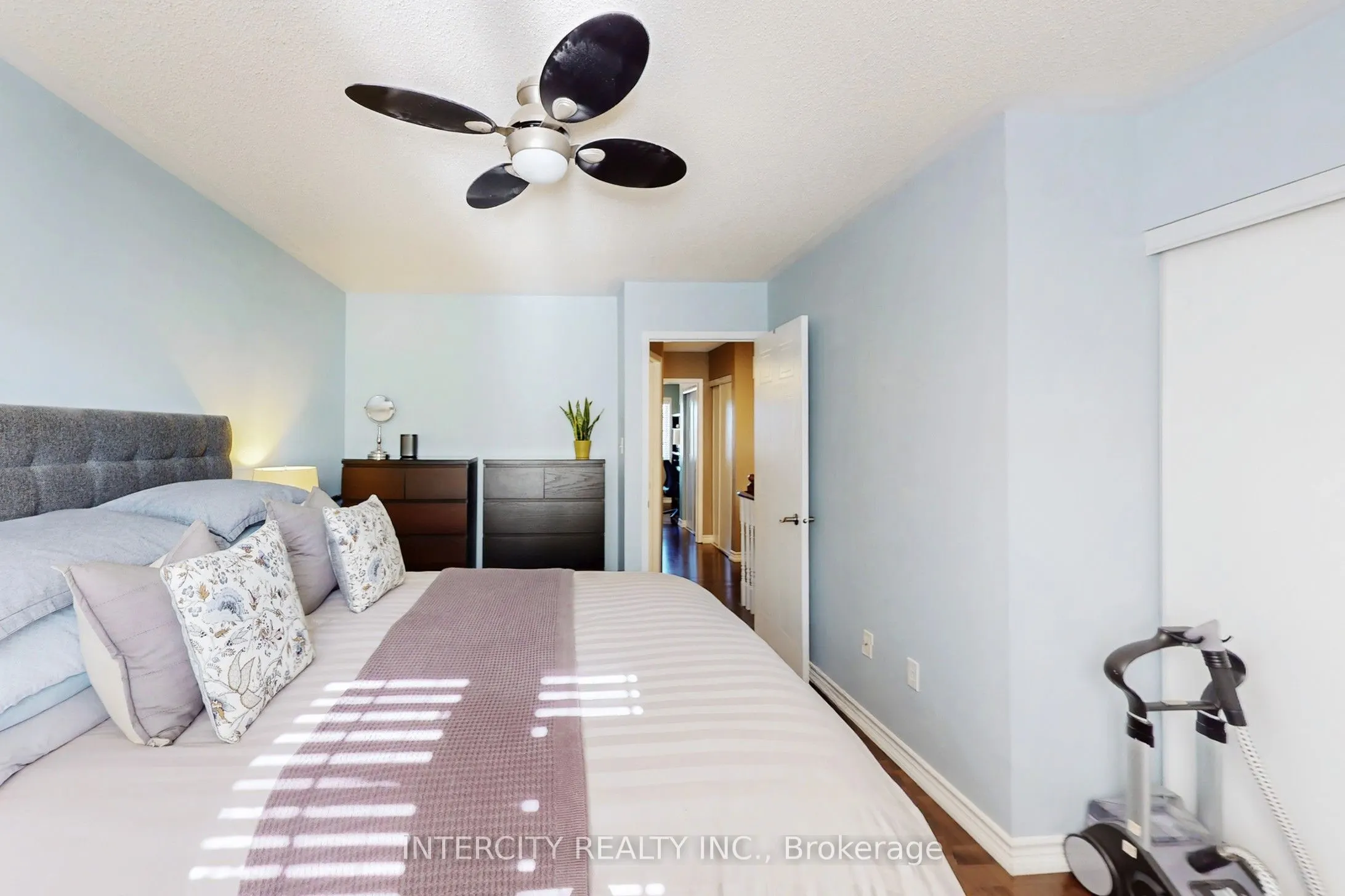 29 Birdstone Crescent, #73