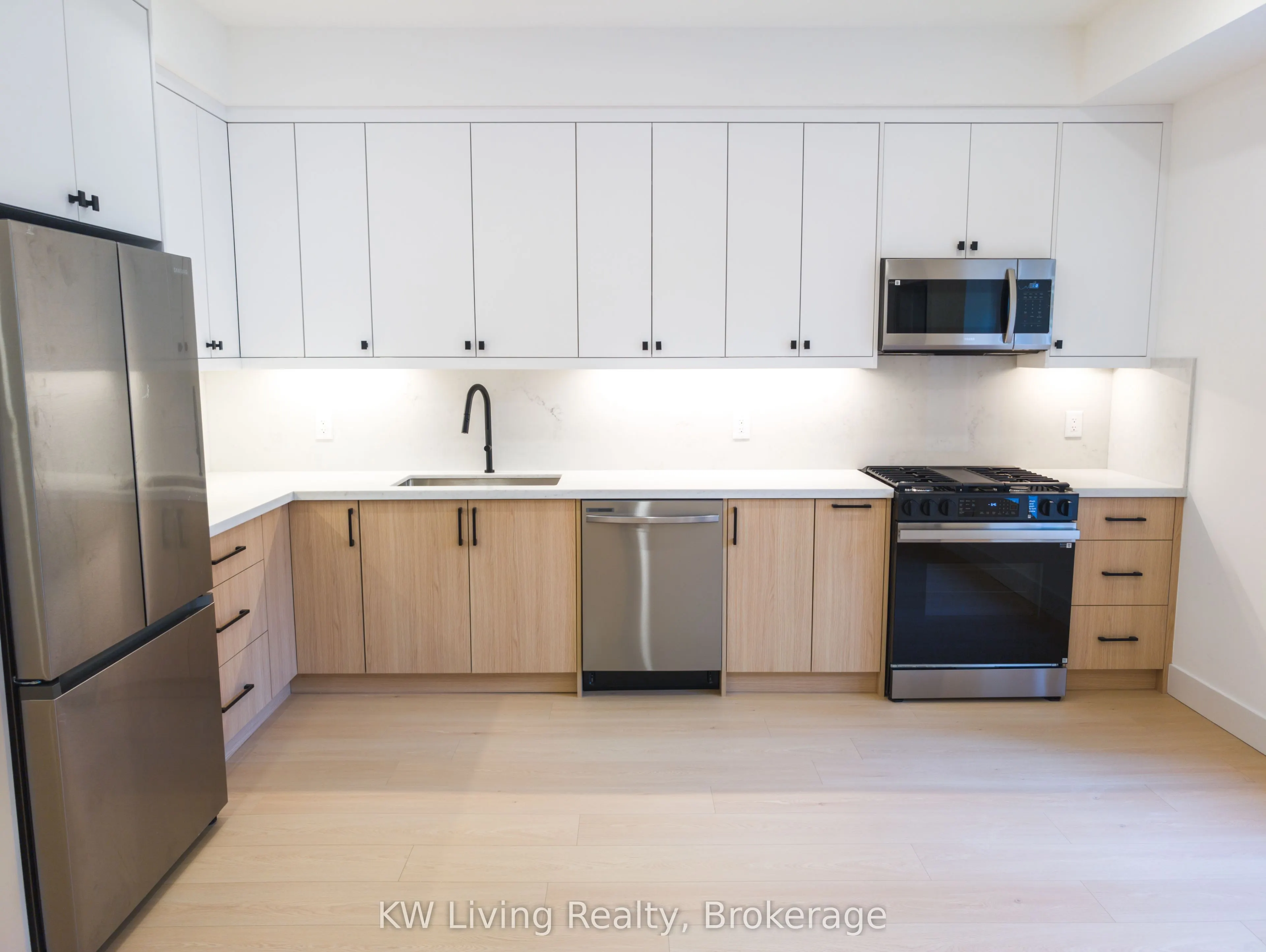 52 Vernon Street, #101