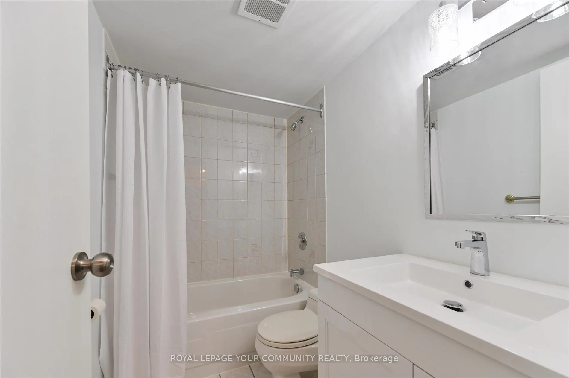 5 Frith Road, #612