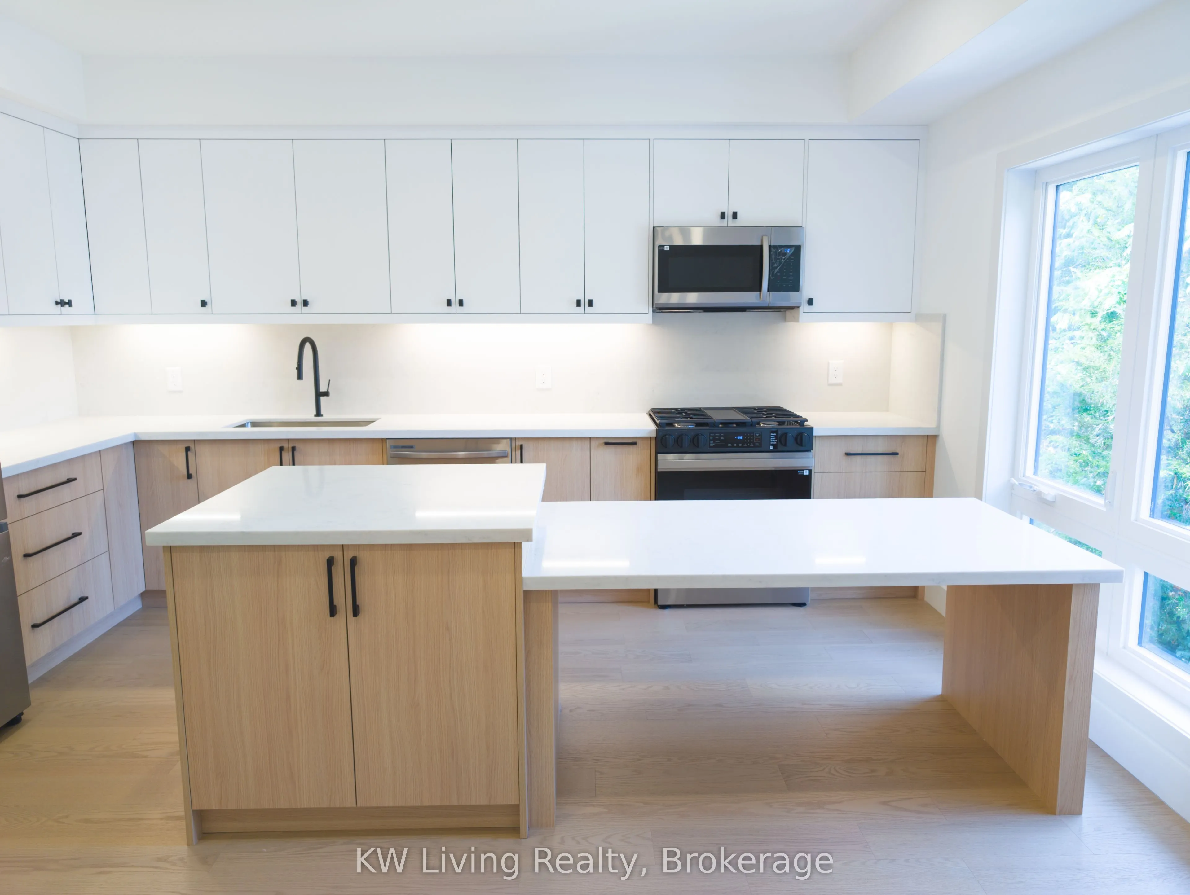 52 Vernon Street, #201