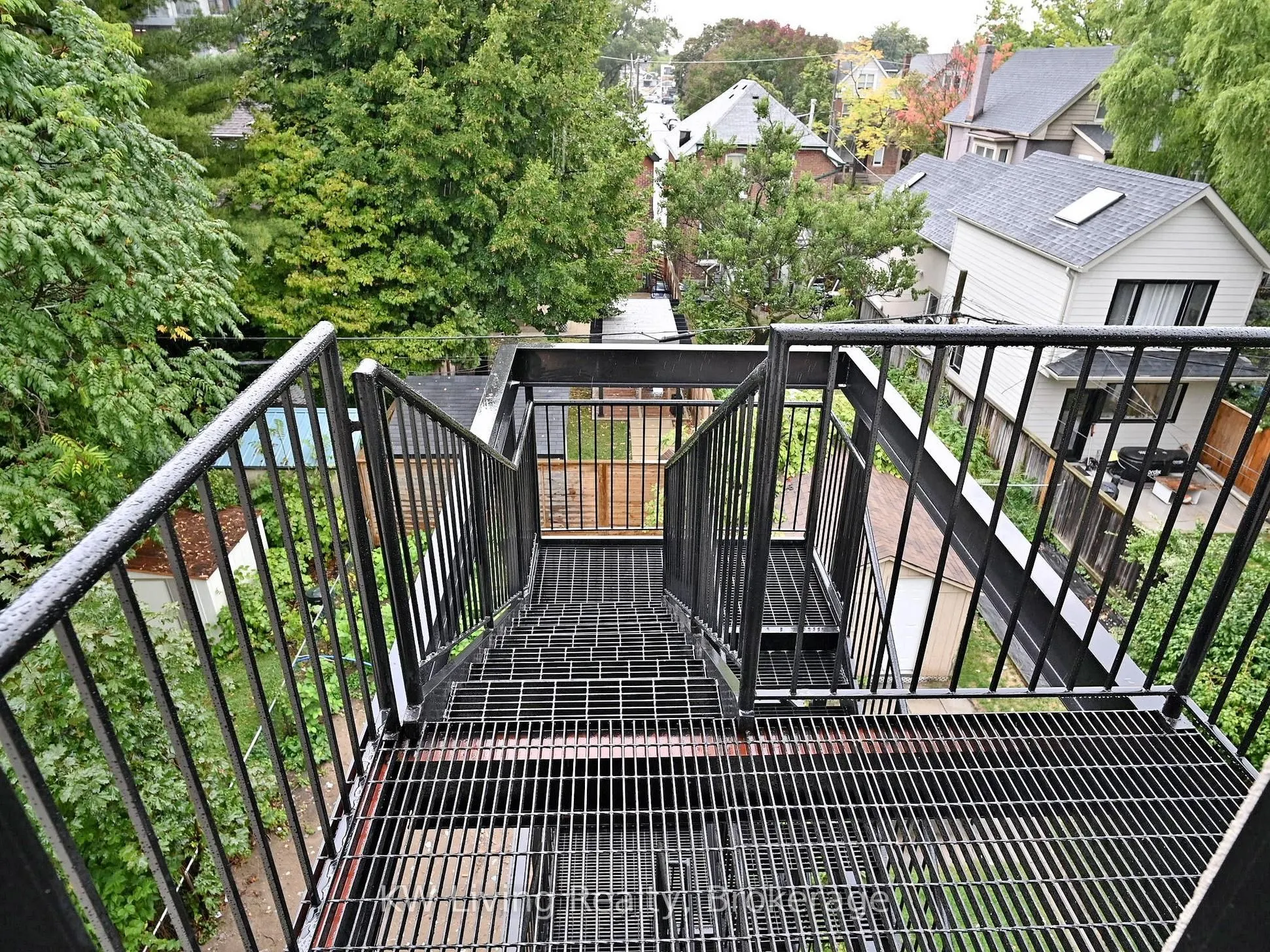 52 Vernon Street, #PH
