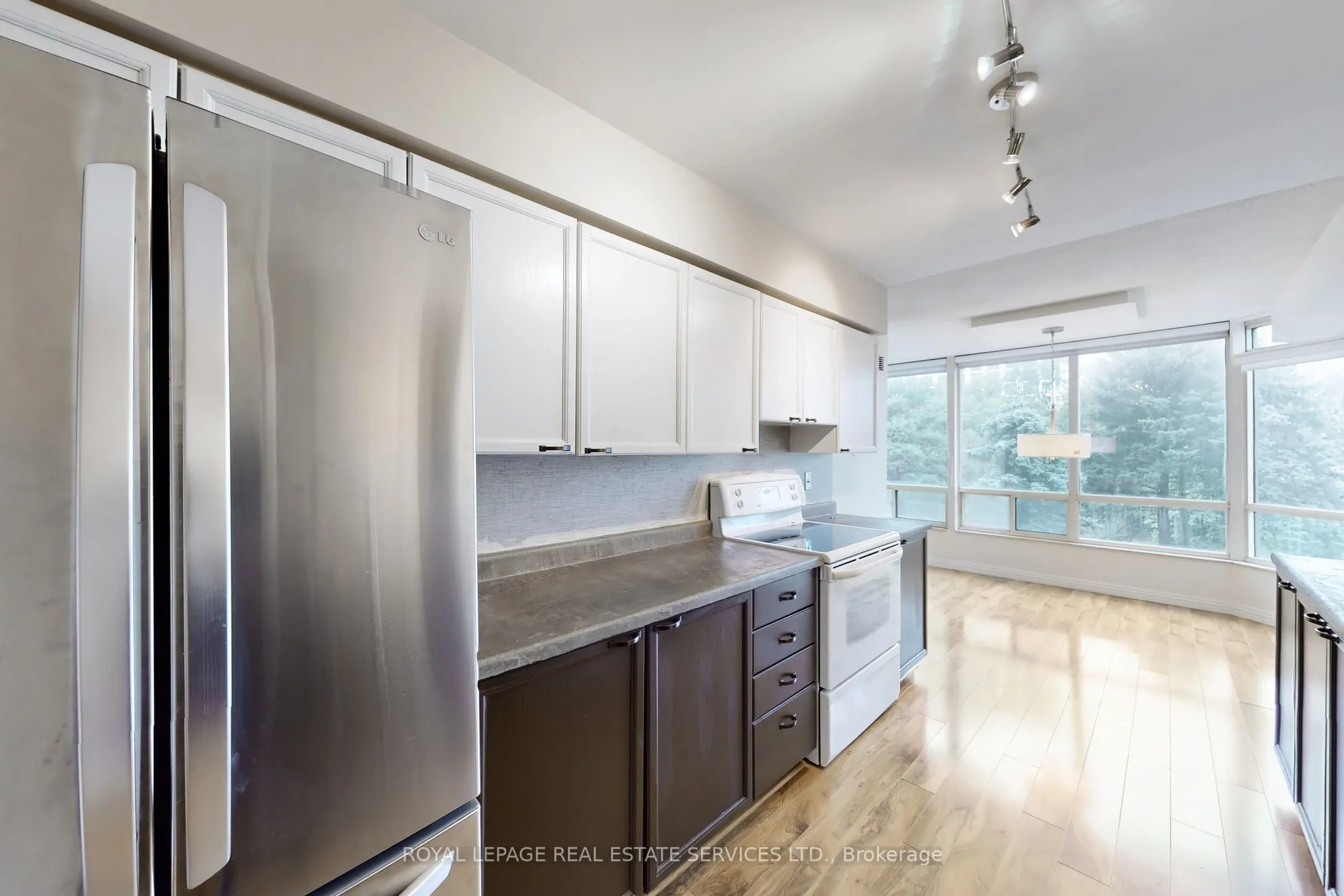 1300 Islington Avenue, #304