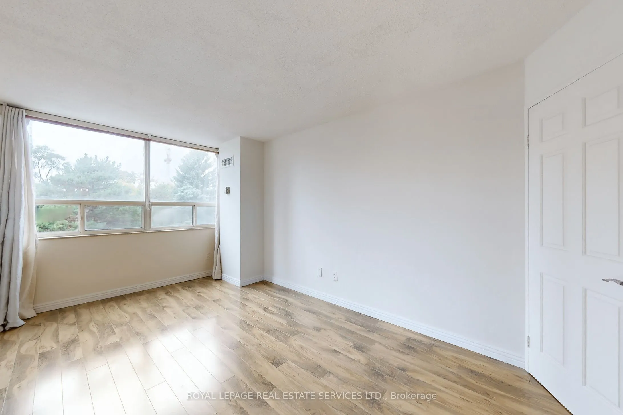 1300 Islington Avenue, #304