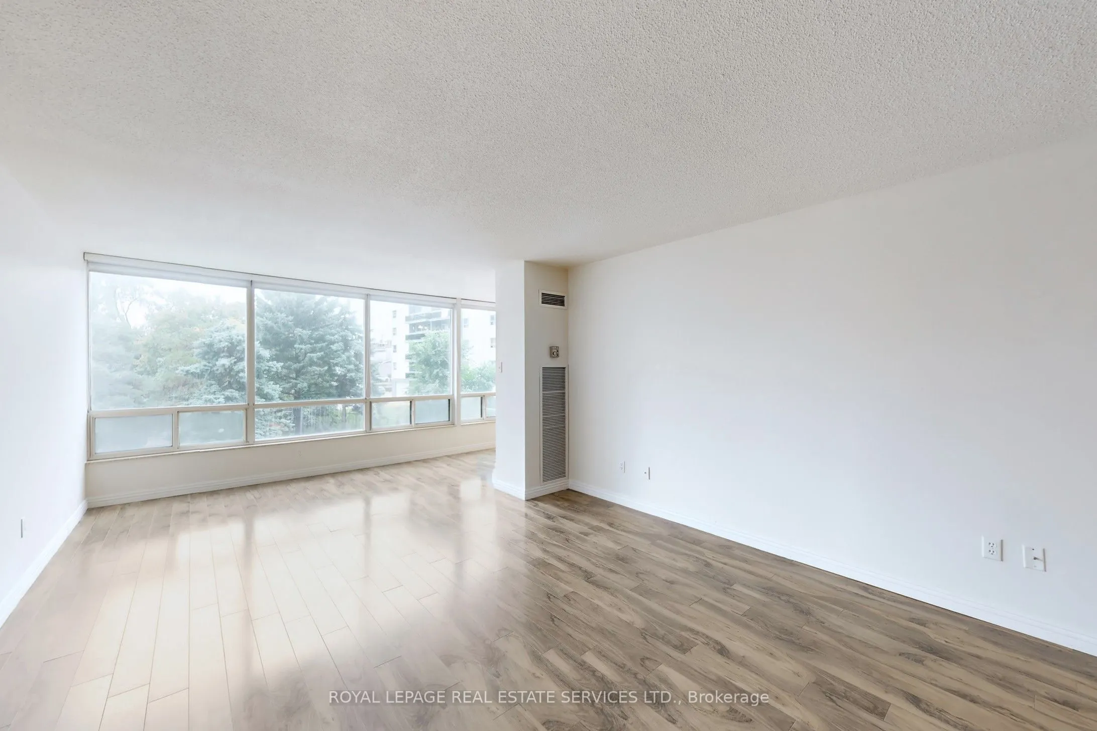 1300 Islington Avenue, #304