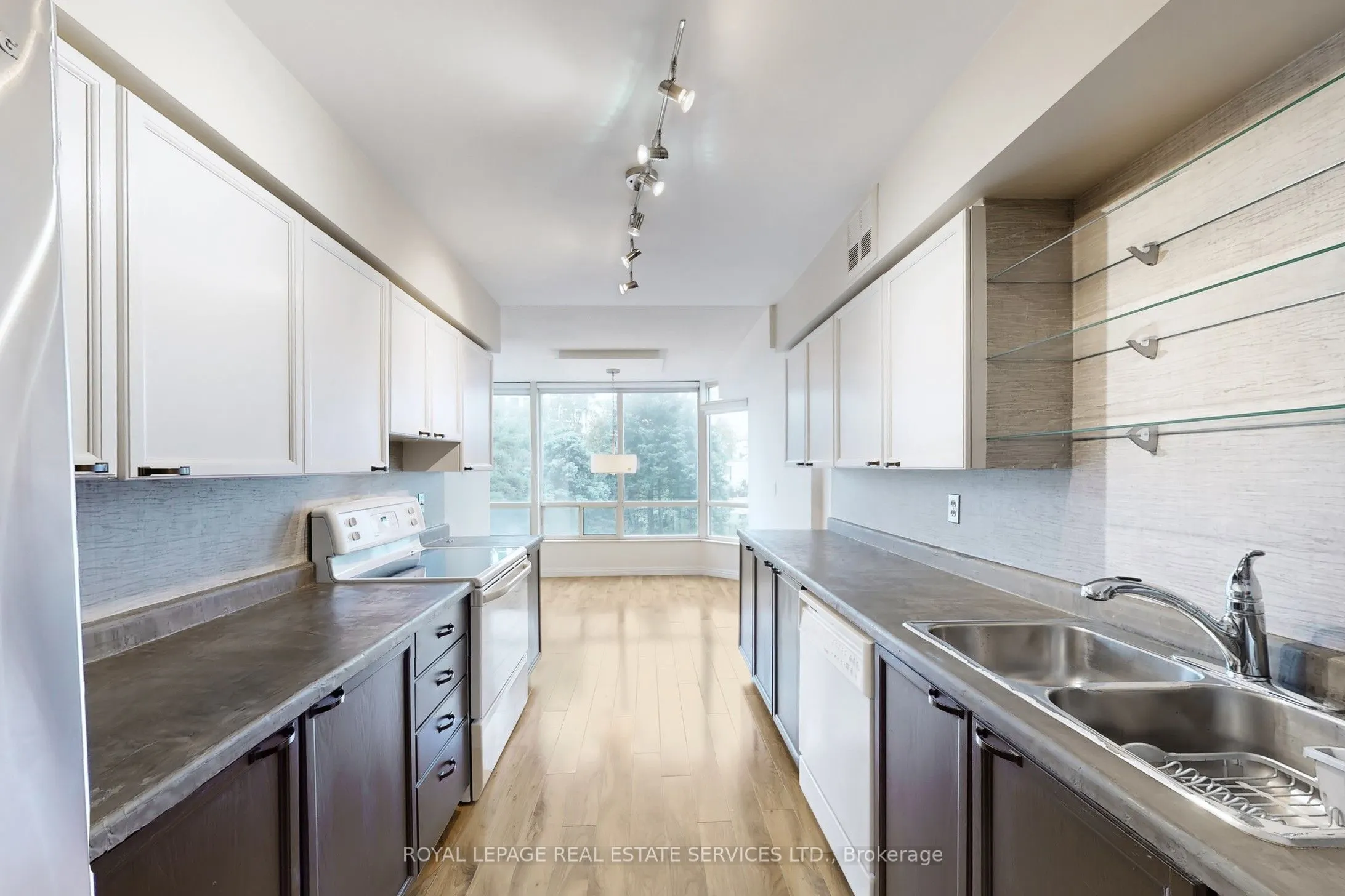 1300 Islington Avenue, #304