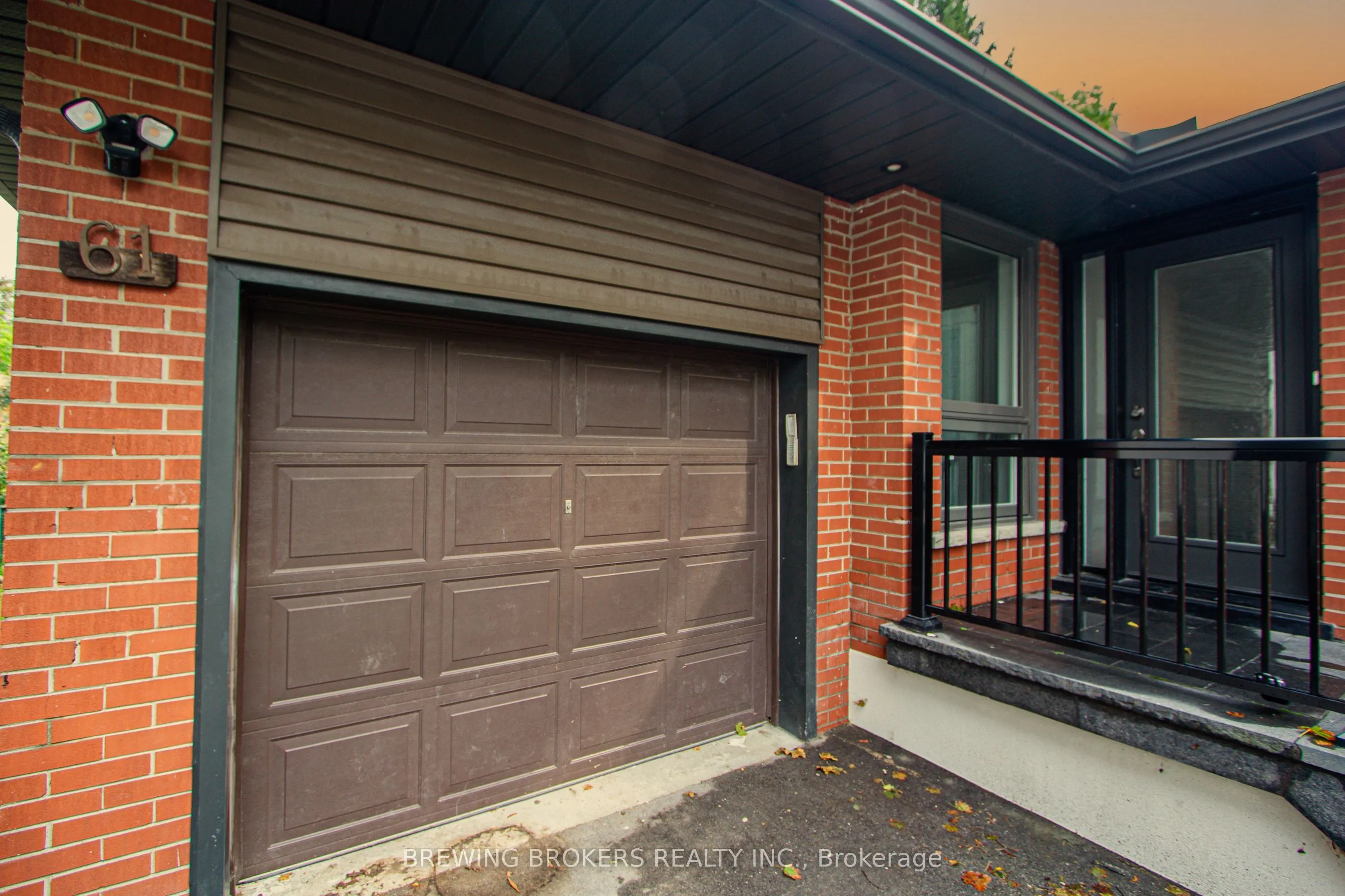 61 Burrows Avenue