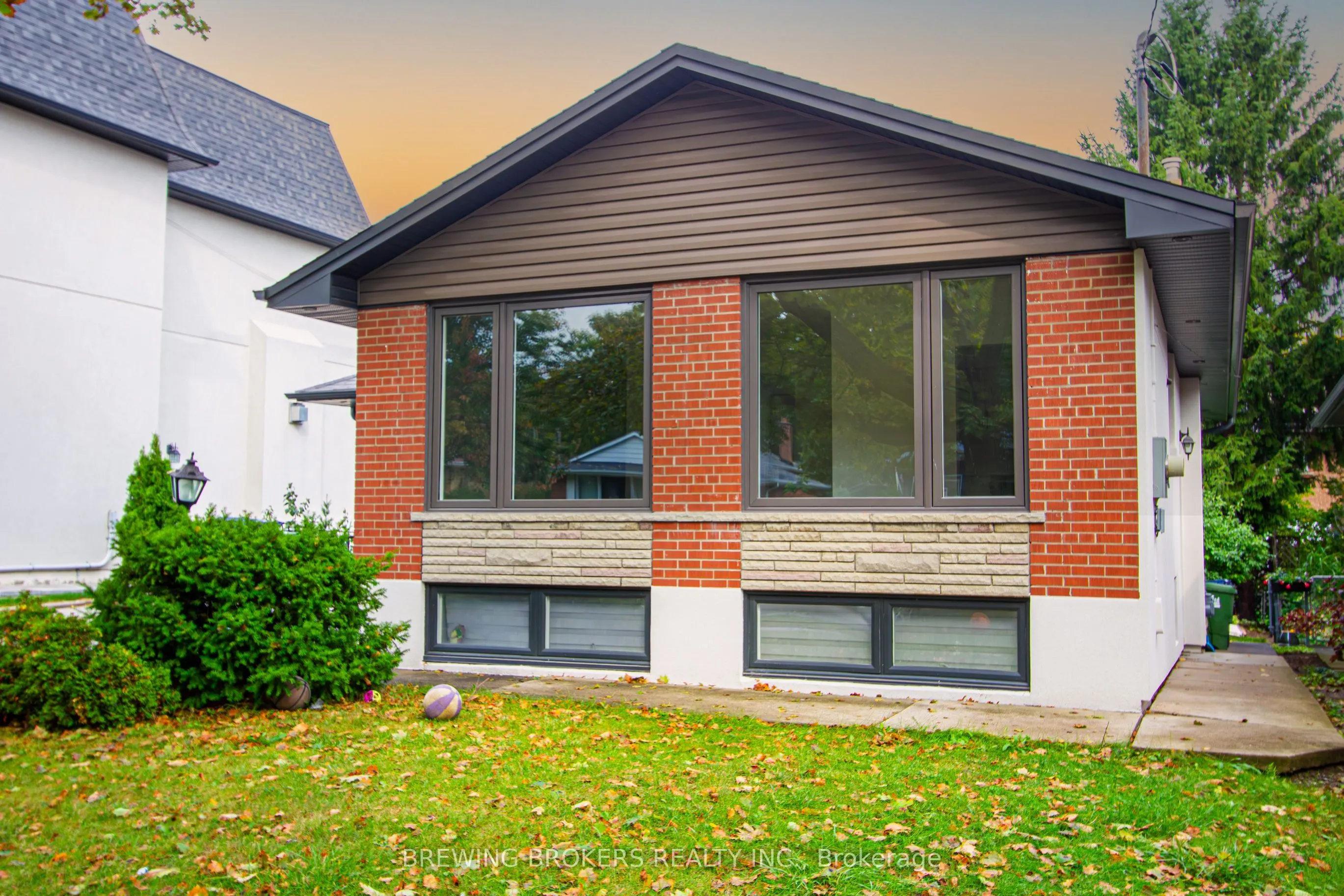 61 Burrows Avenue