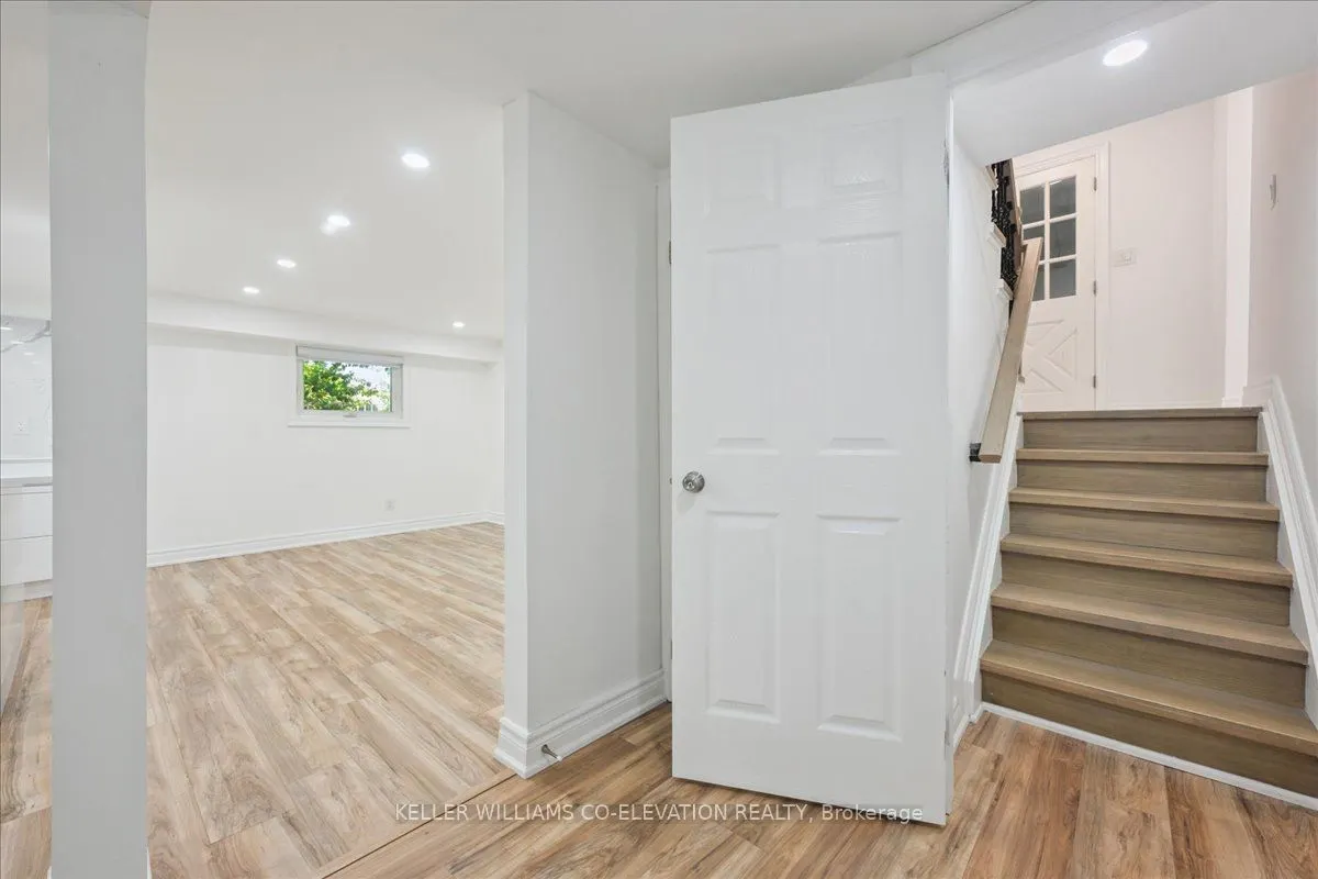 379 Bryant Crescent S