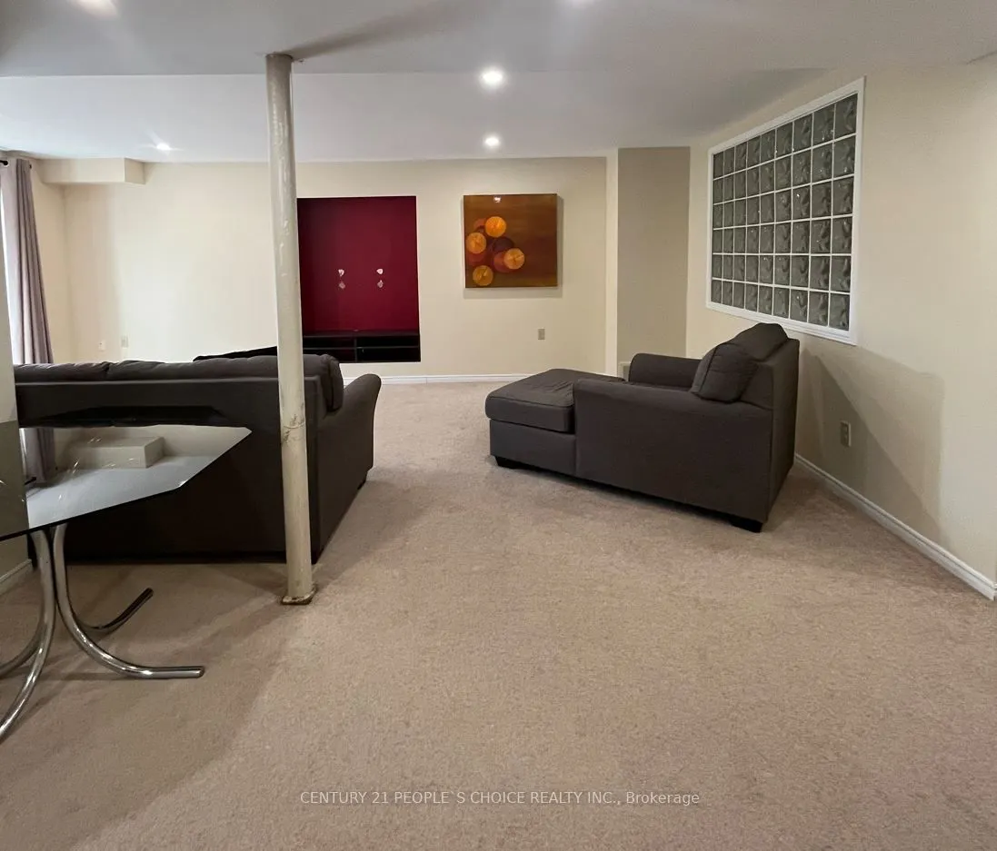 4494 Idlewilde Crescent, #Lower