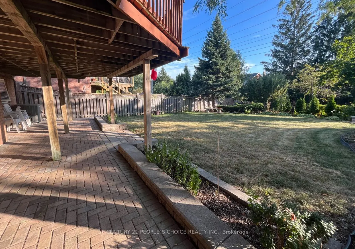 4494 Idlewilde Crescent, #Lower