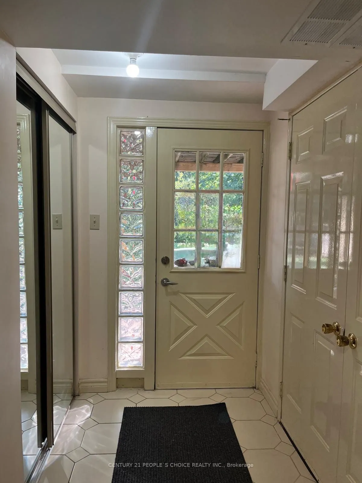 4494 Idlewilde Crescent, #Lower