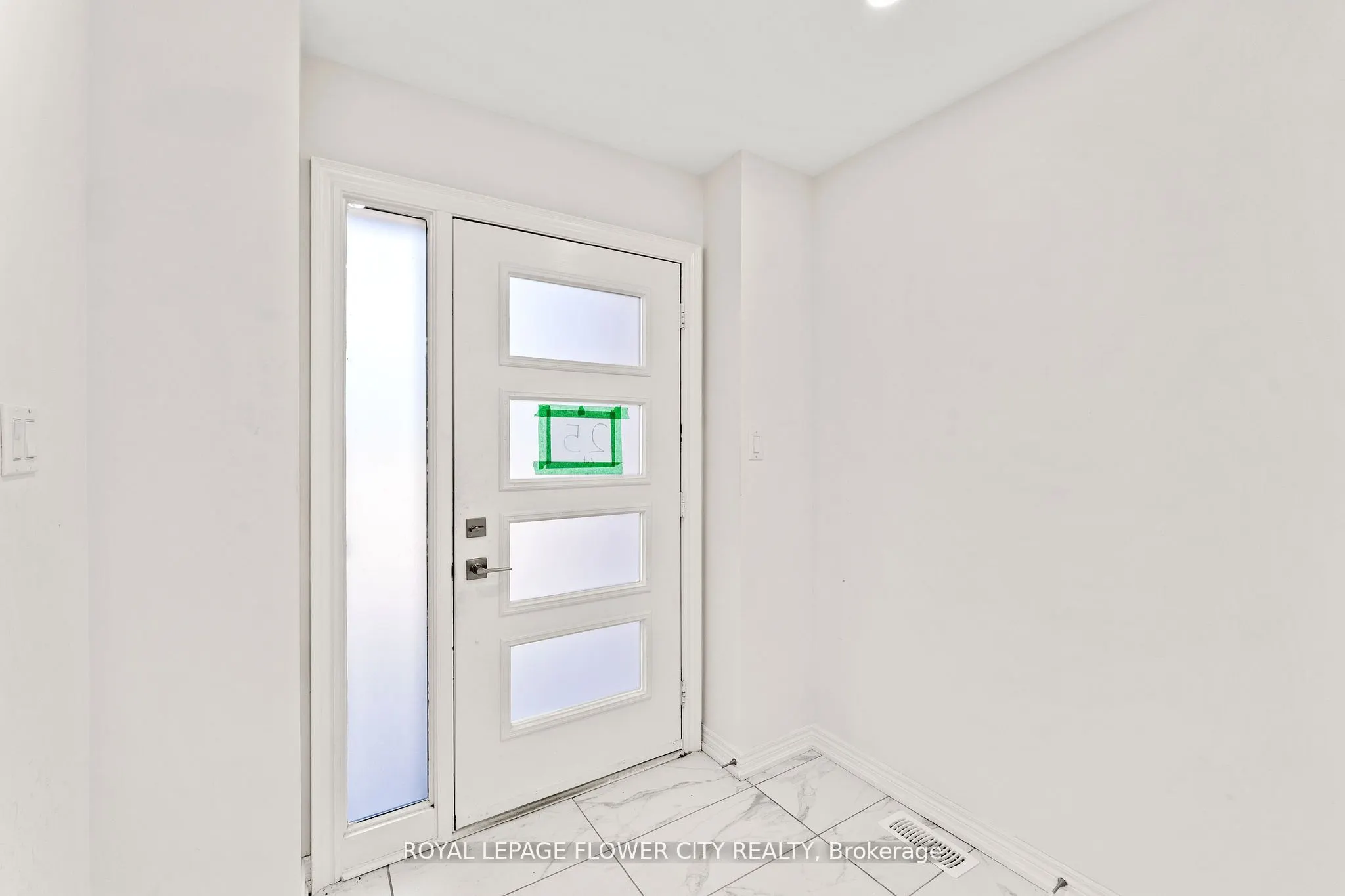 38 Queenpost Drive