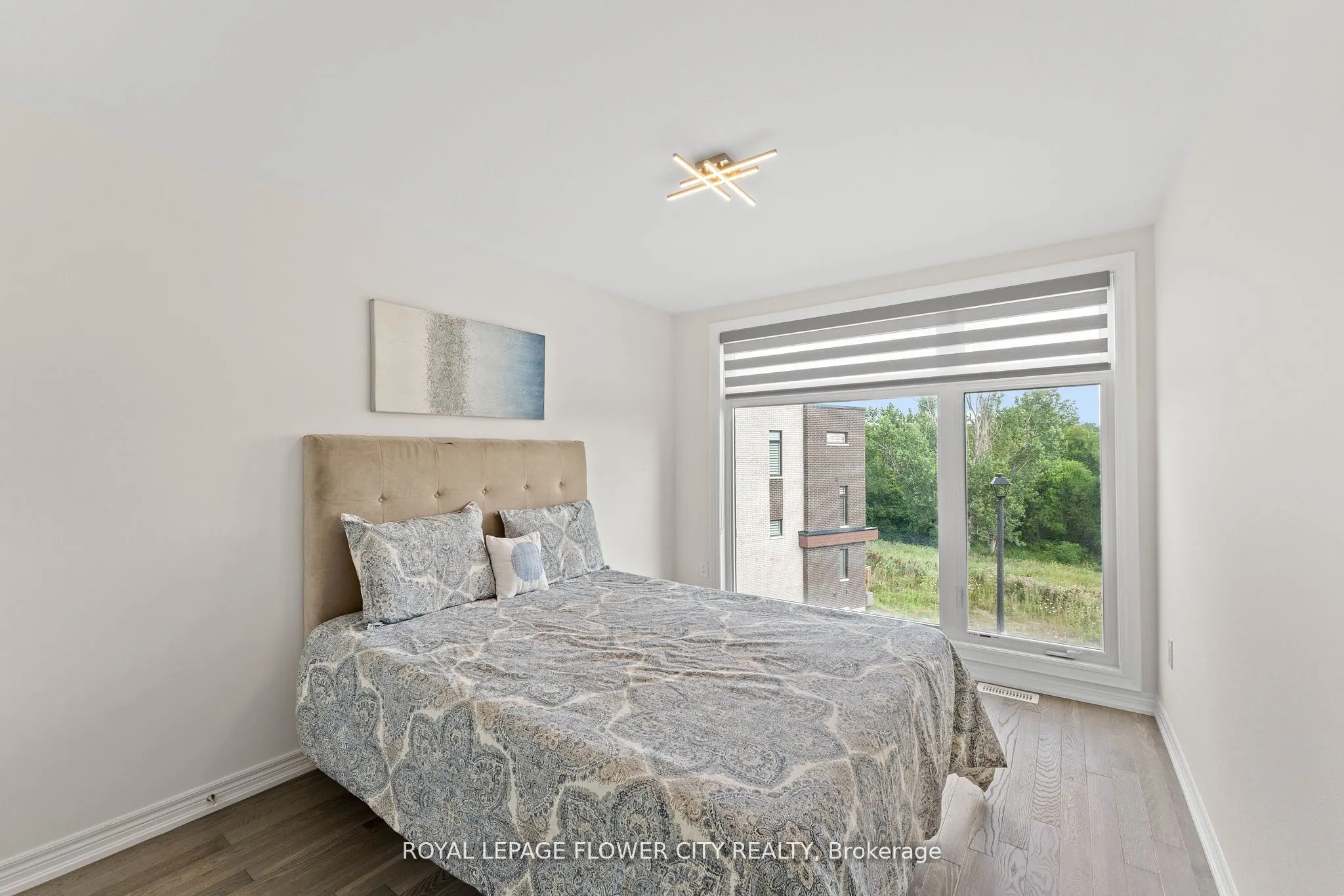 38 Queenpost Drive