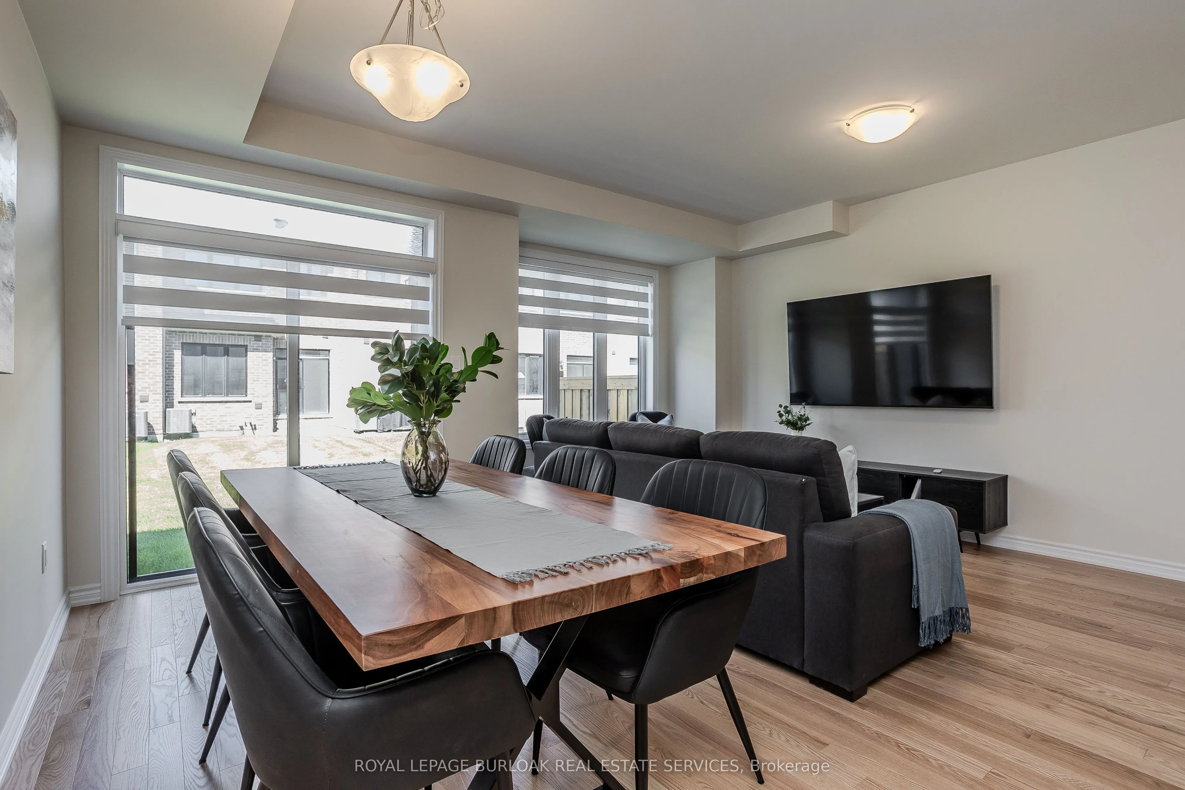 1407 Oakmont Common