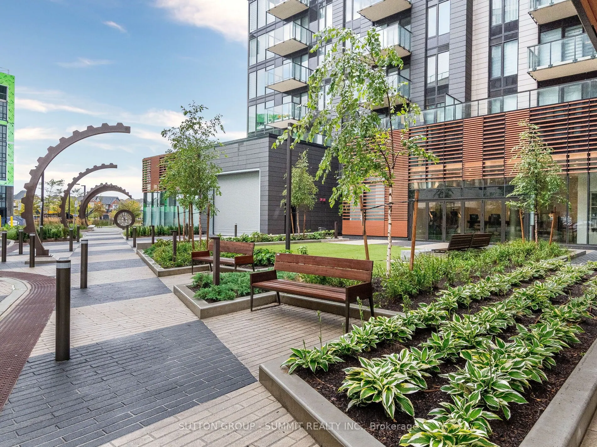 1415 Dundas Street E, #209