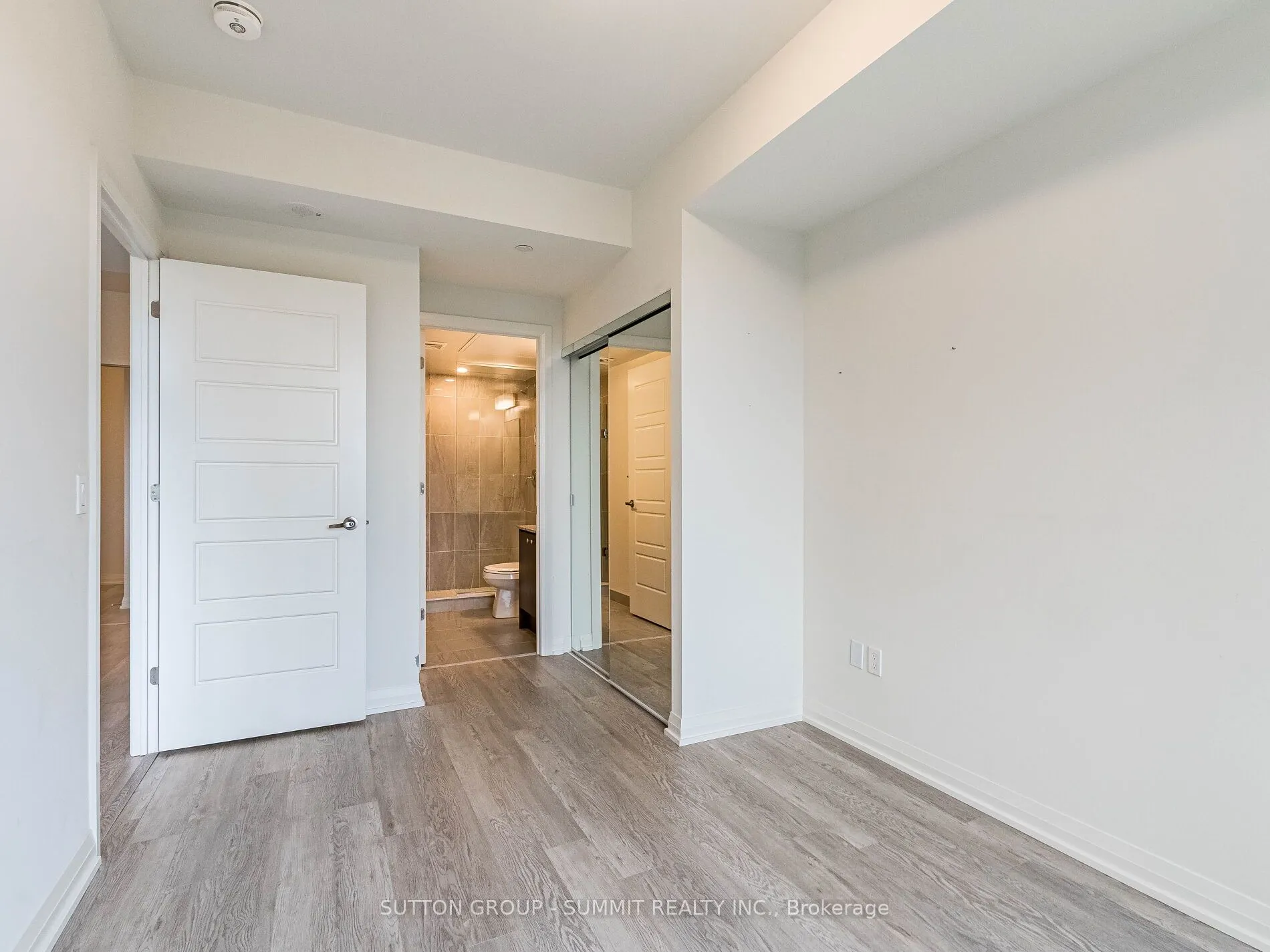1415 Dundas Street E, #209