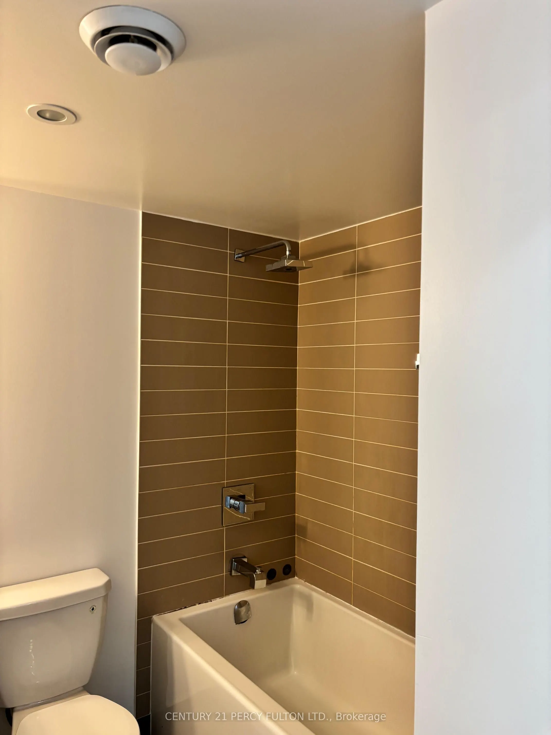 9 Valhalla Inn Road, #1103