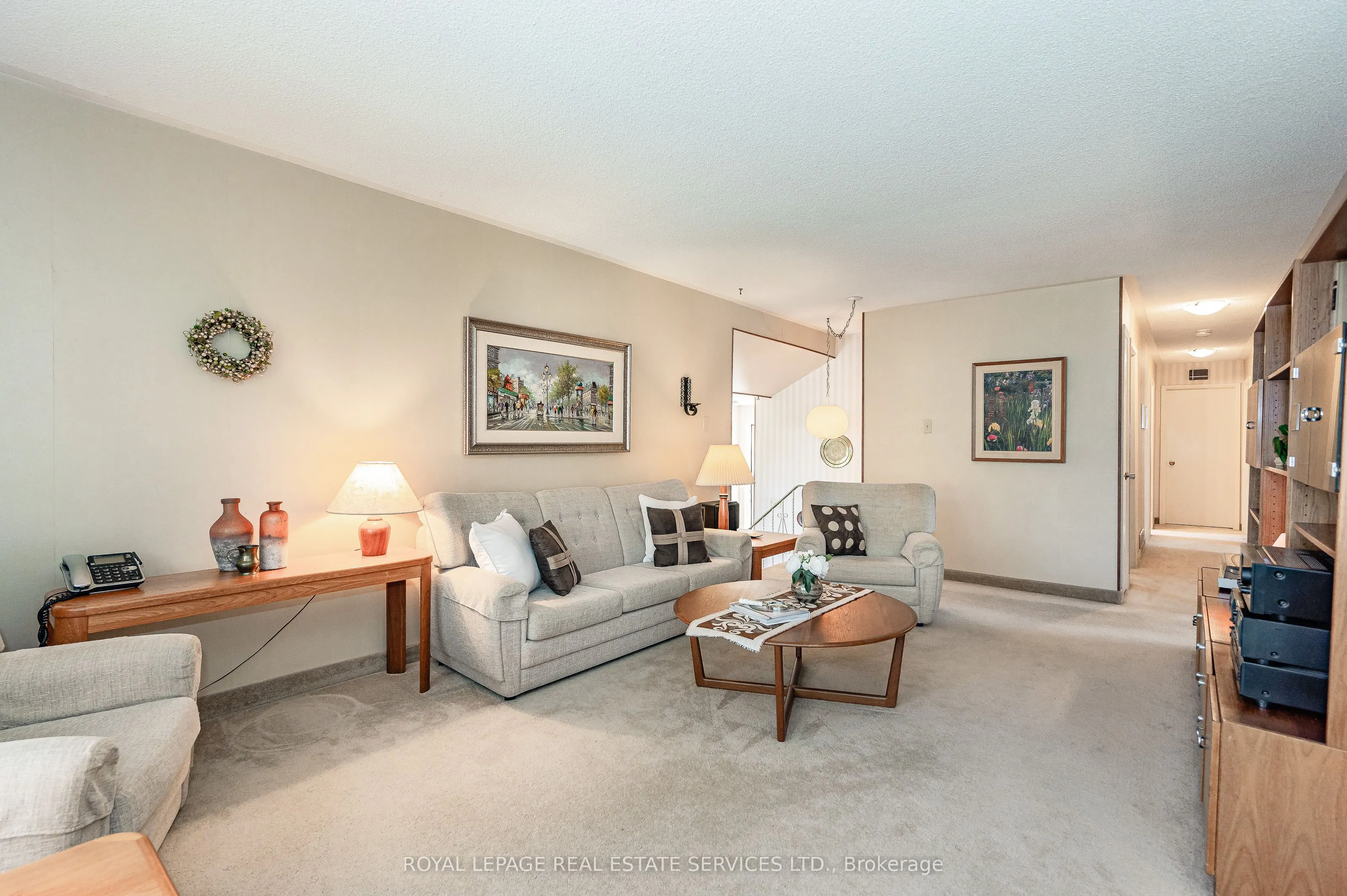 2277 Wyandotte Drive