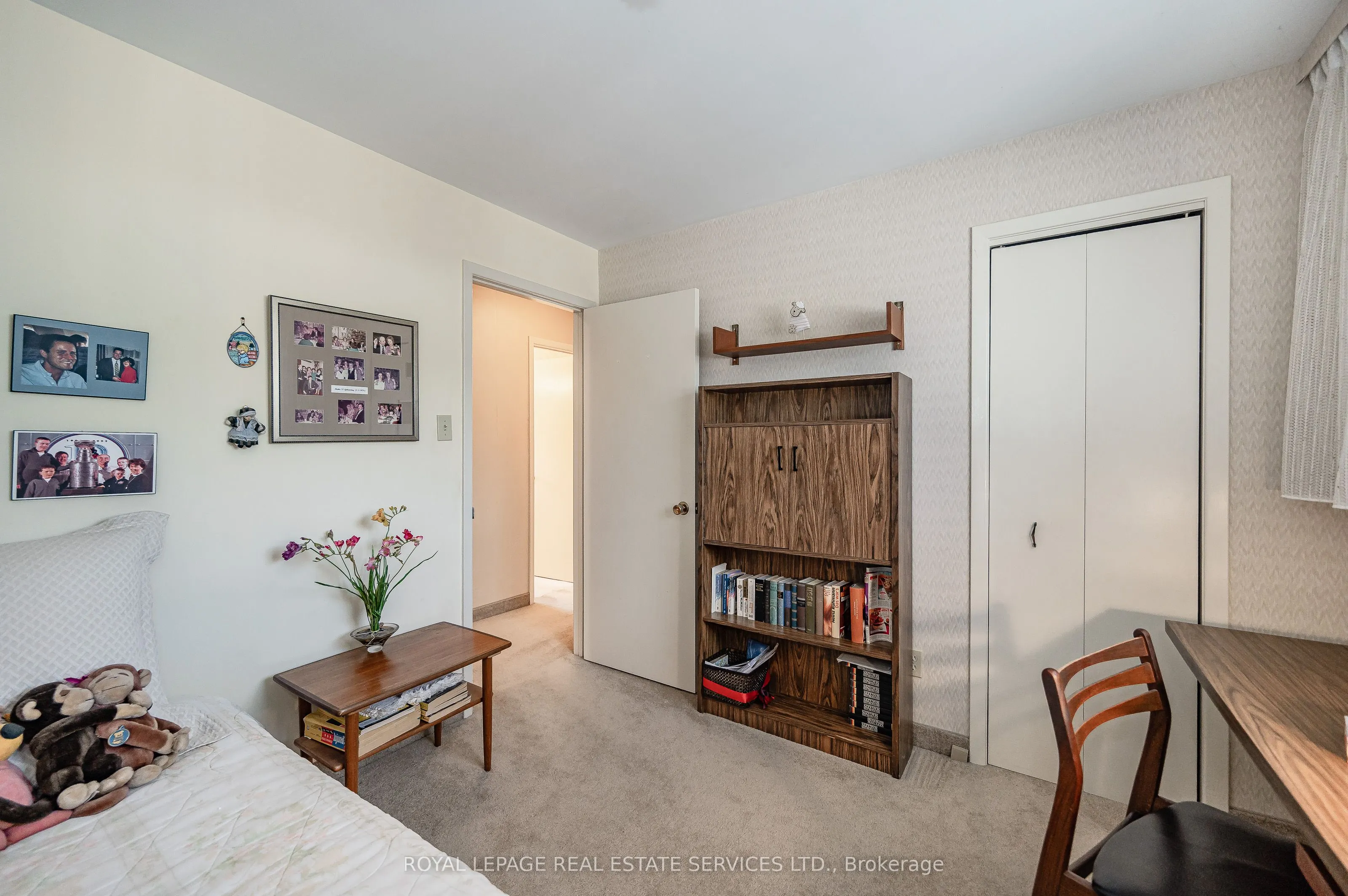 2277 Wyandotte Drive
